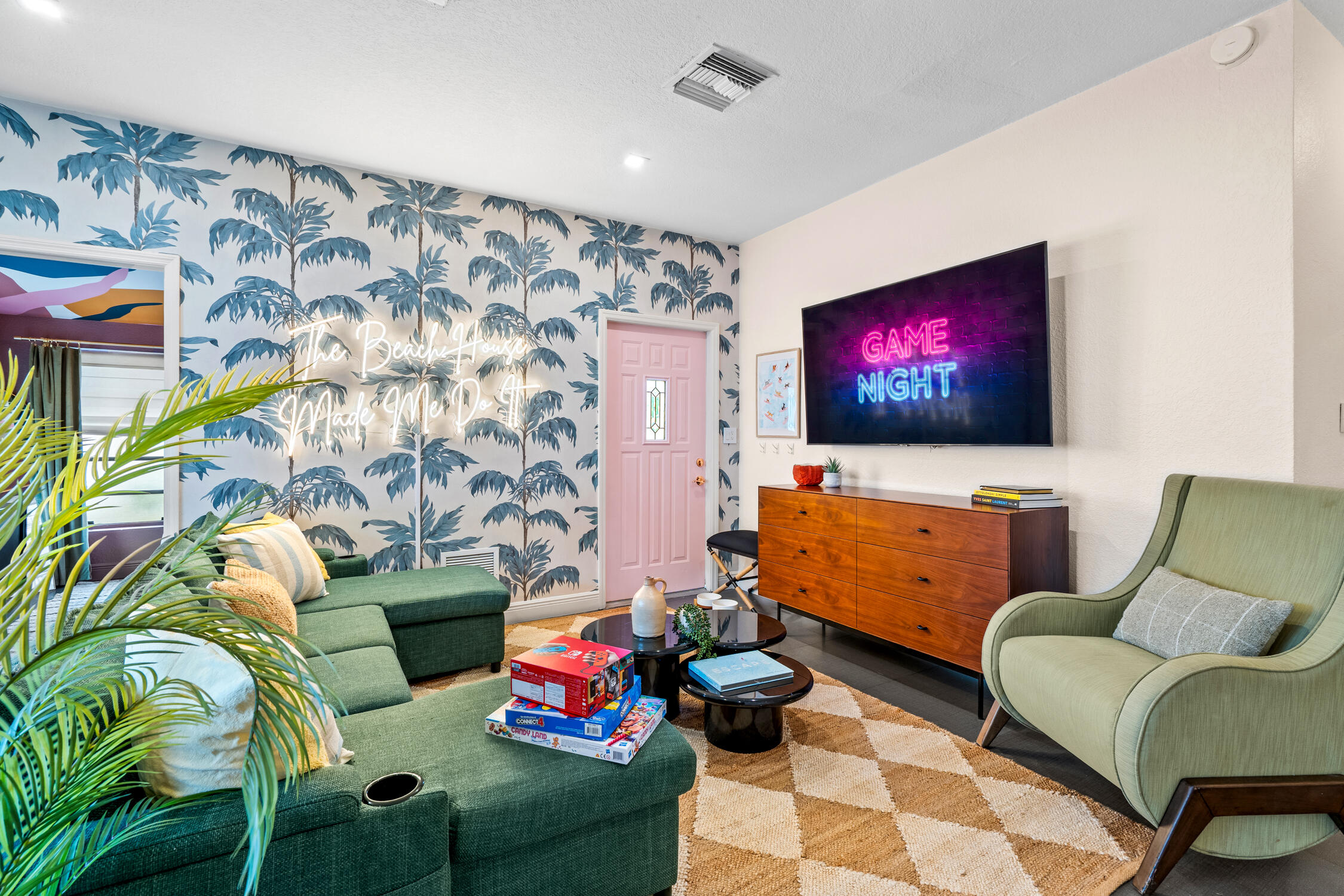 Hallandale Sunshine - Living Room