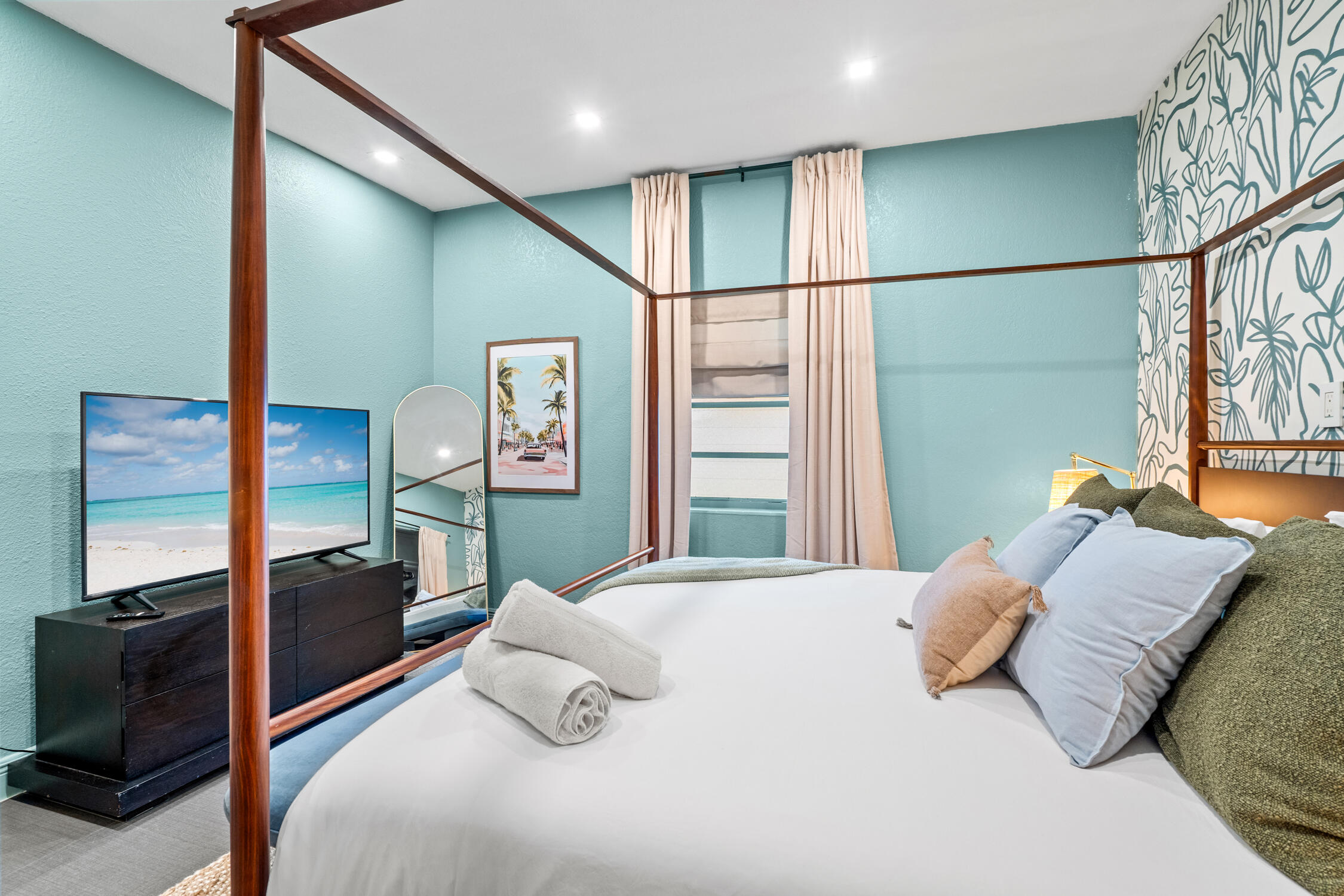 Hallandale Sunshine - Bedroom 3 (1)