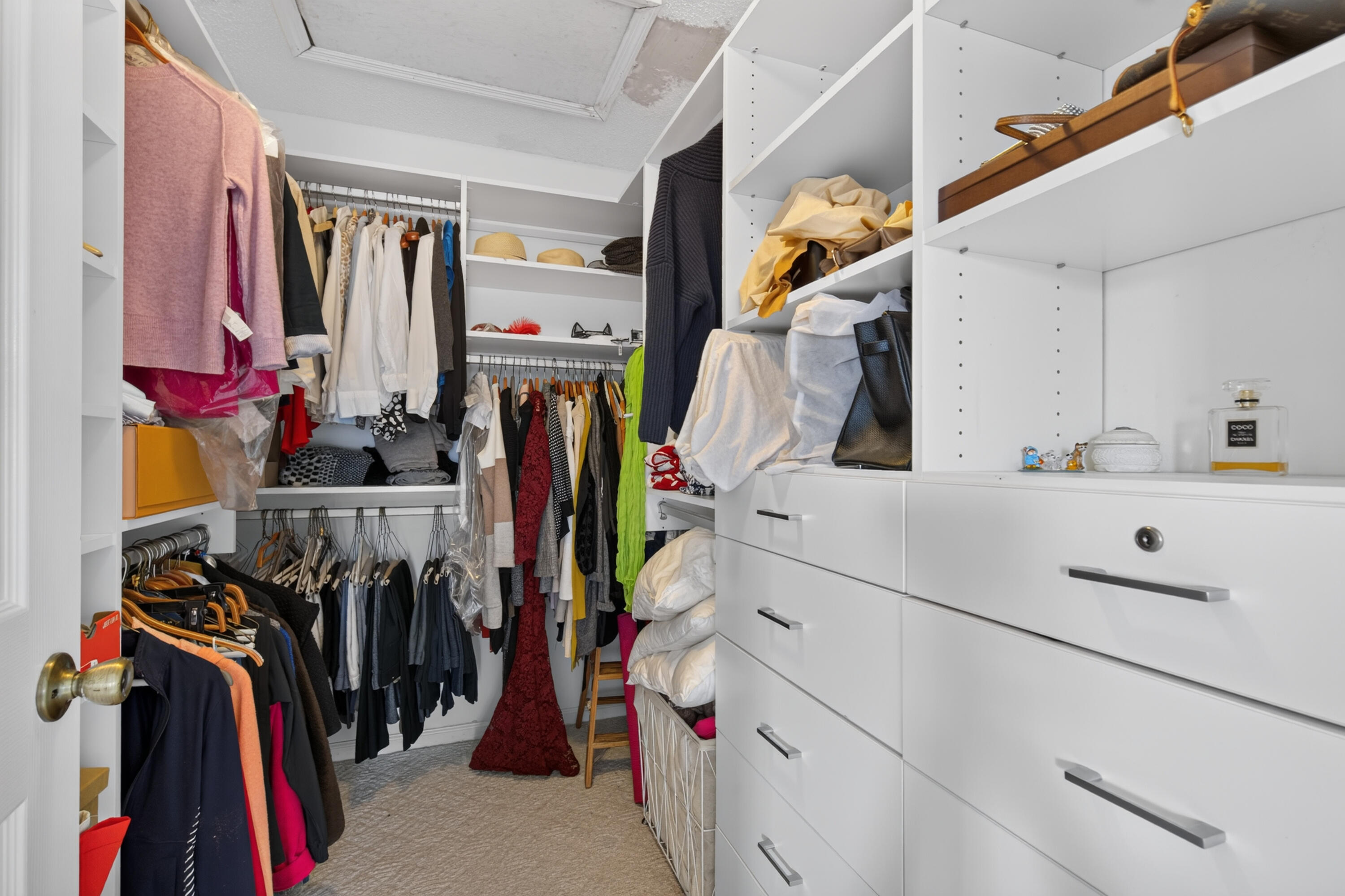 Walk In Closet