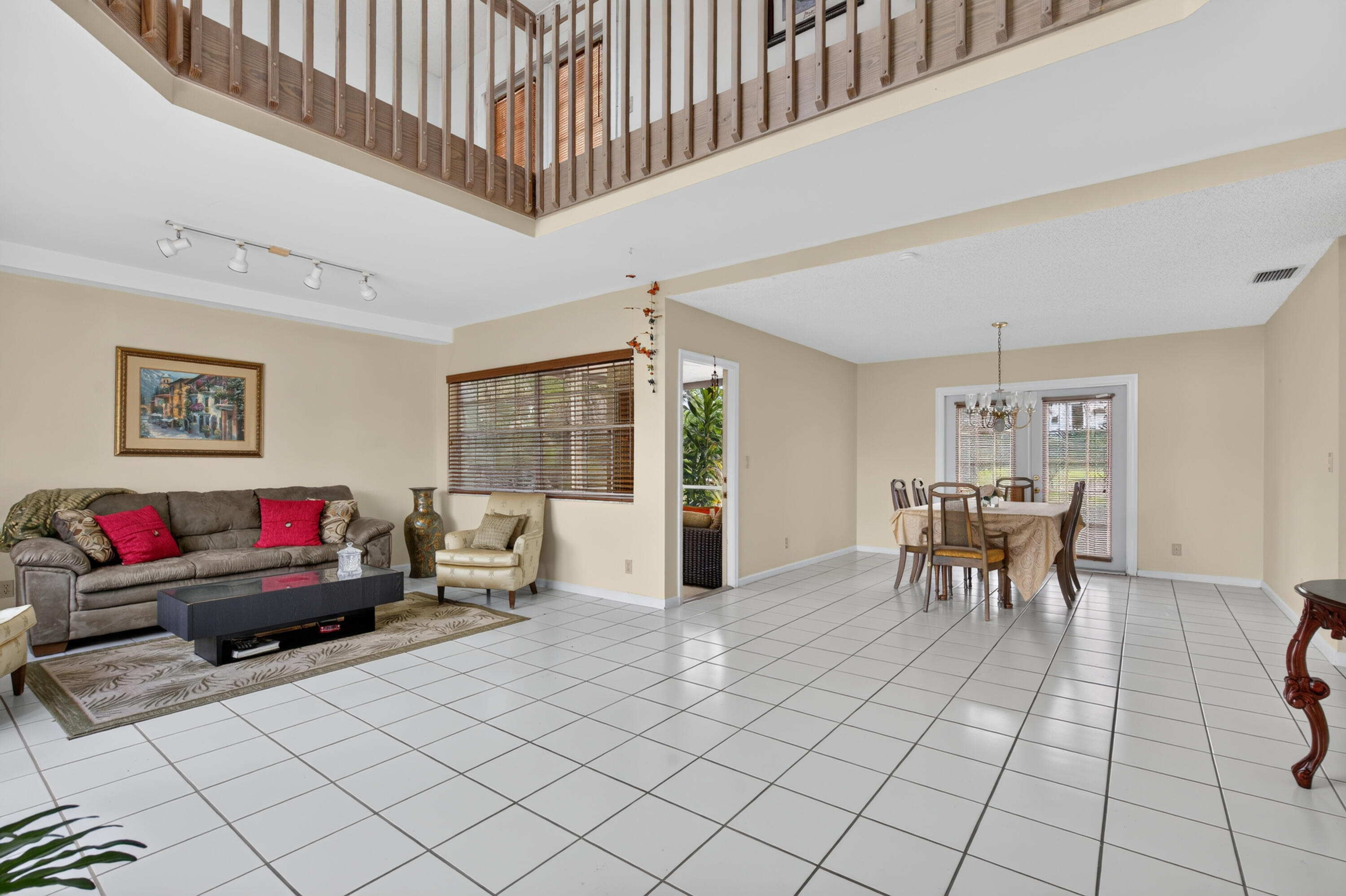 Living Dining
