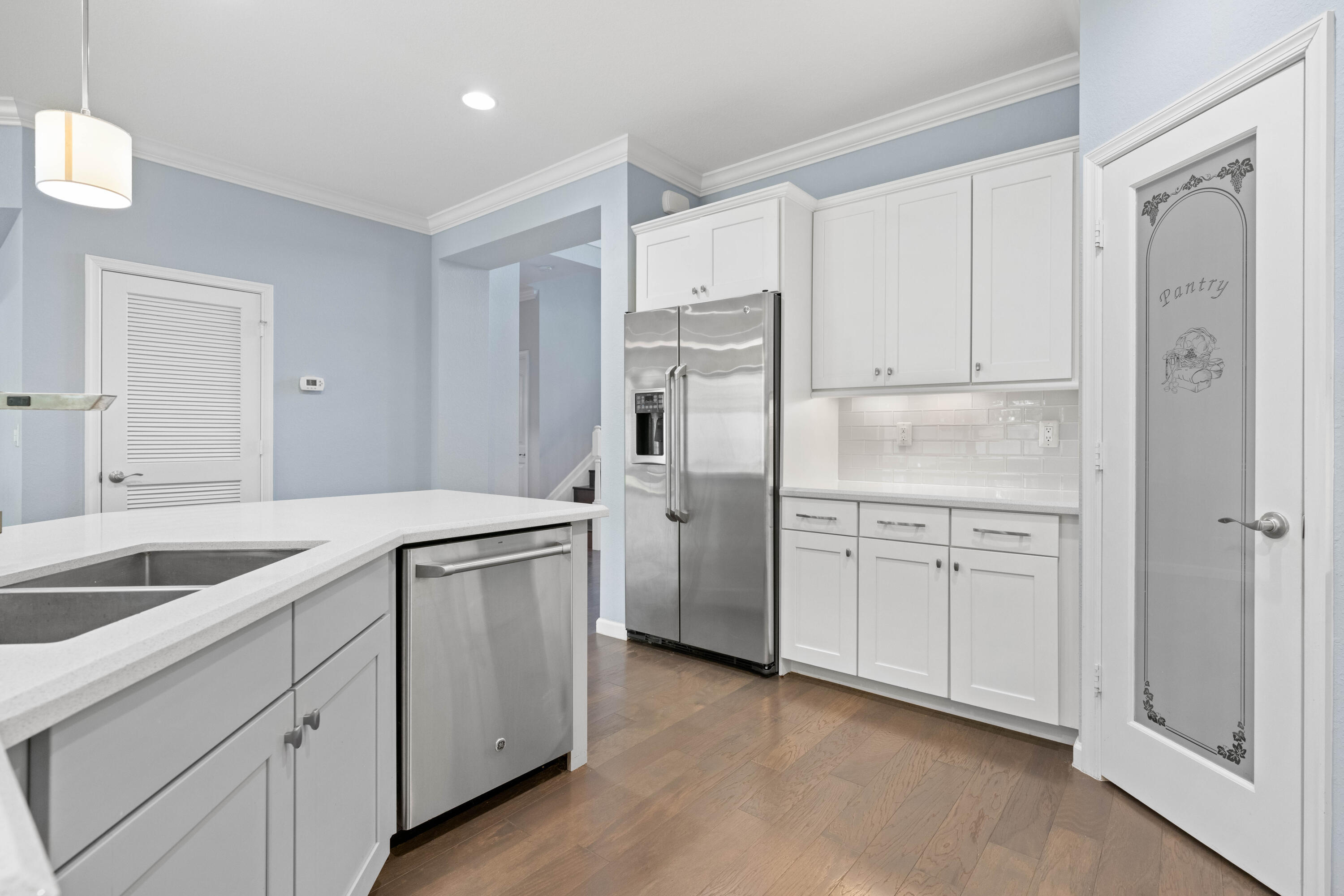 Walk-in Pantry on the Right Walk-in Pantry on the Right