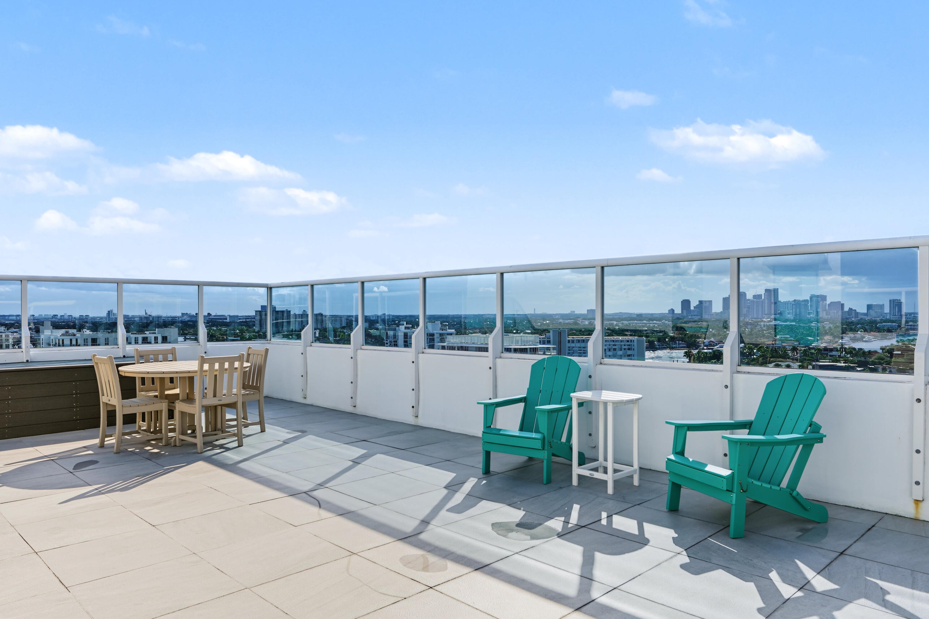 ROOF TERRACE