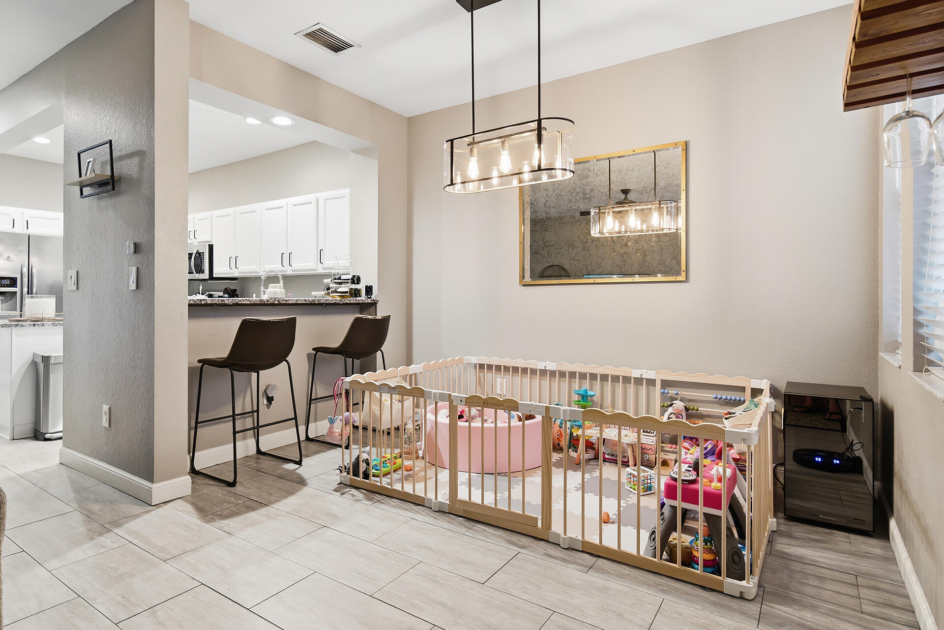 480-AMADOR-LANE-UNIT-4-33401-008