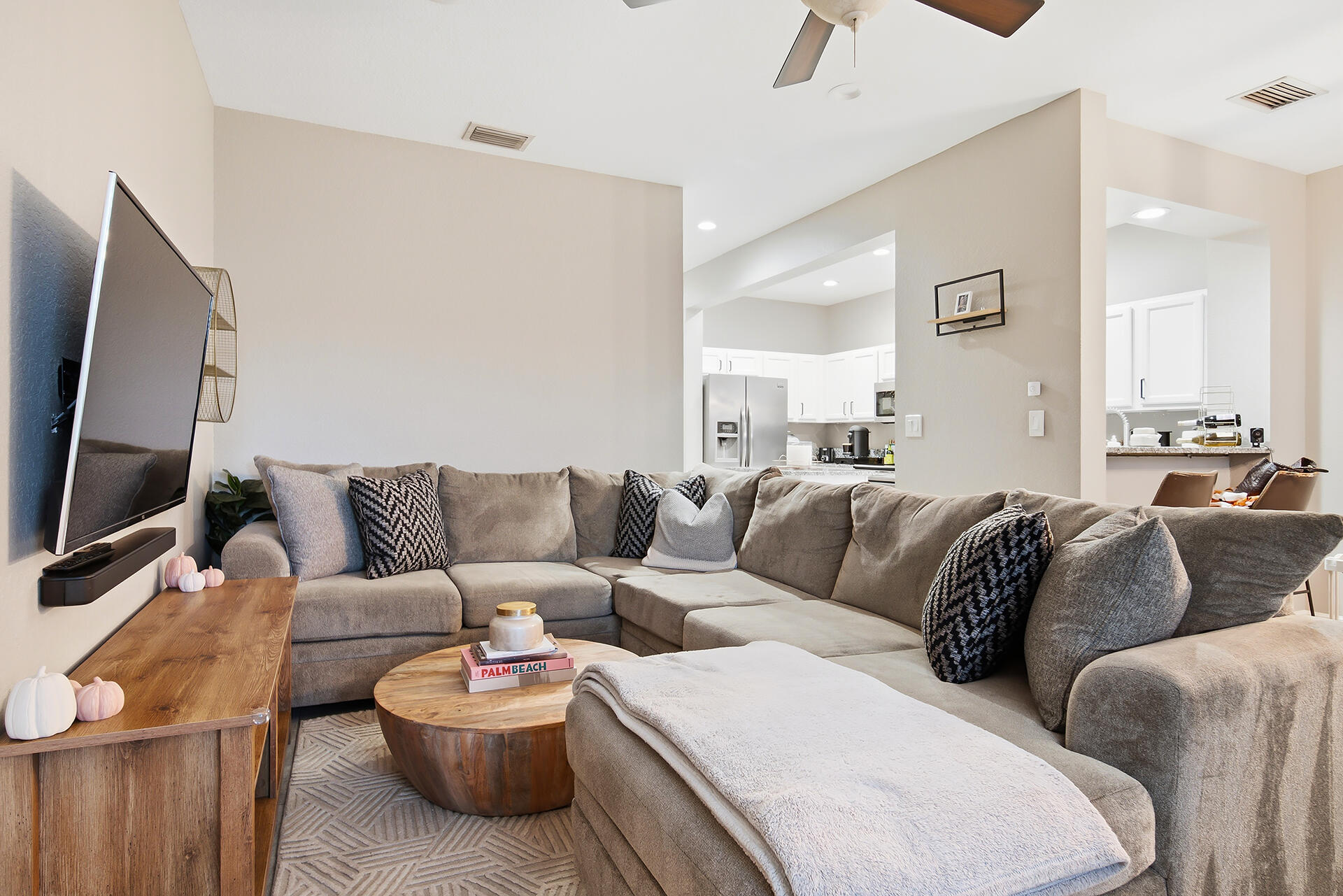 480-AMADOR-LANE-UNIT-4-33401-001