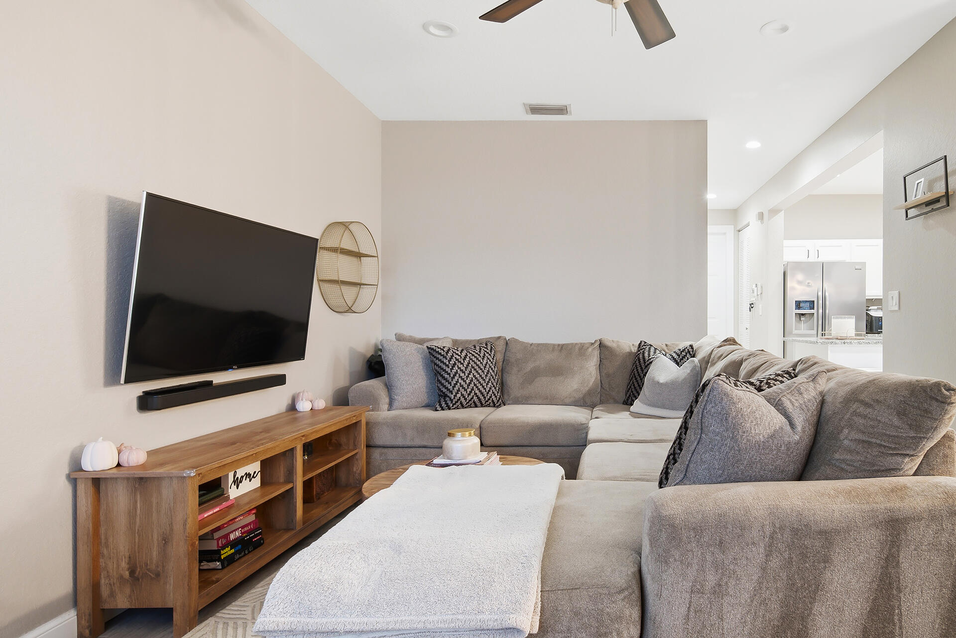 480-AMADOR-LANE-UNIT-4-33401-002
