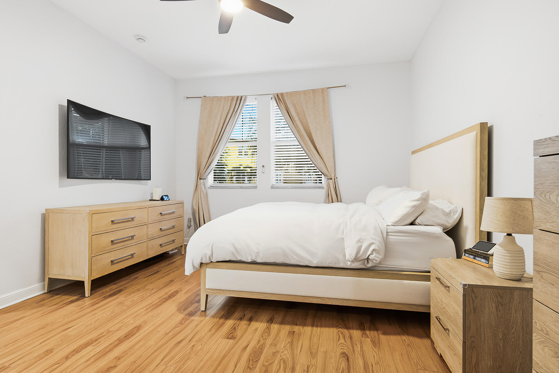 480-AMADOR-LANE-UNIT-4-33401-014