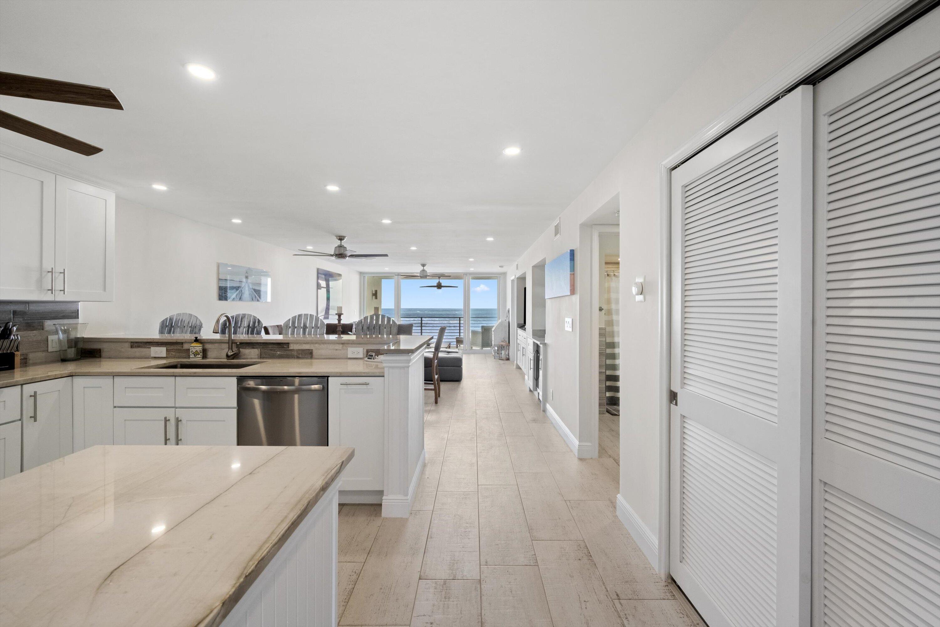900 Ocean Dr 505 (2) 900 Ocean Dr 505 (2)