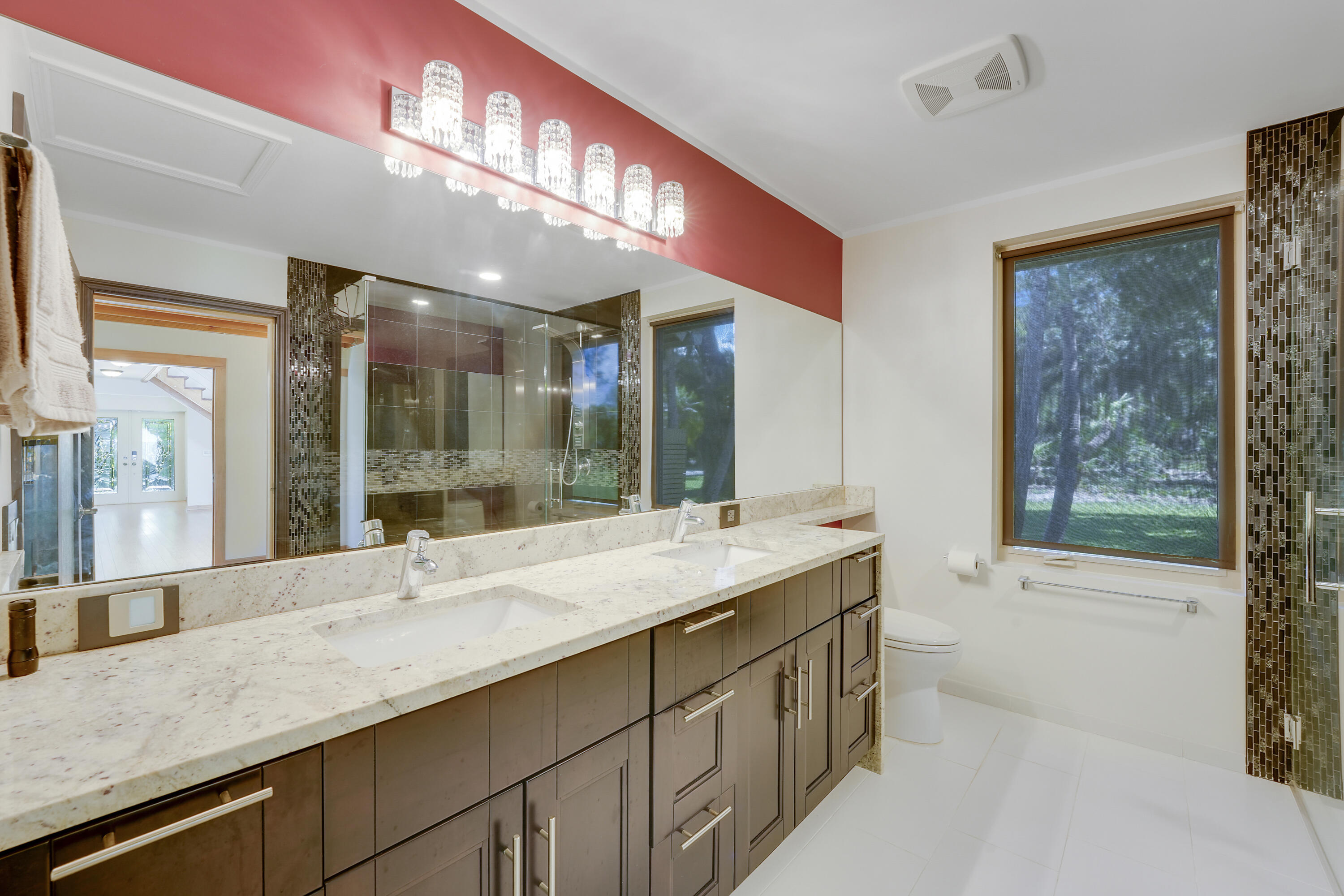 Primary Bathroom / Dual Vanity