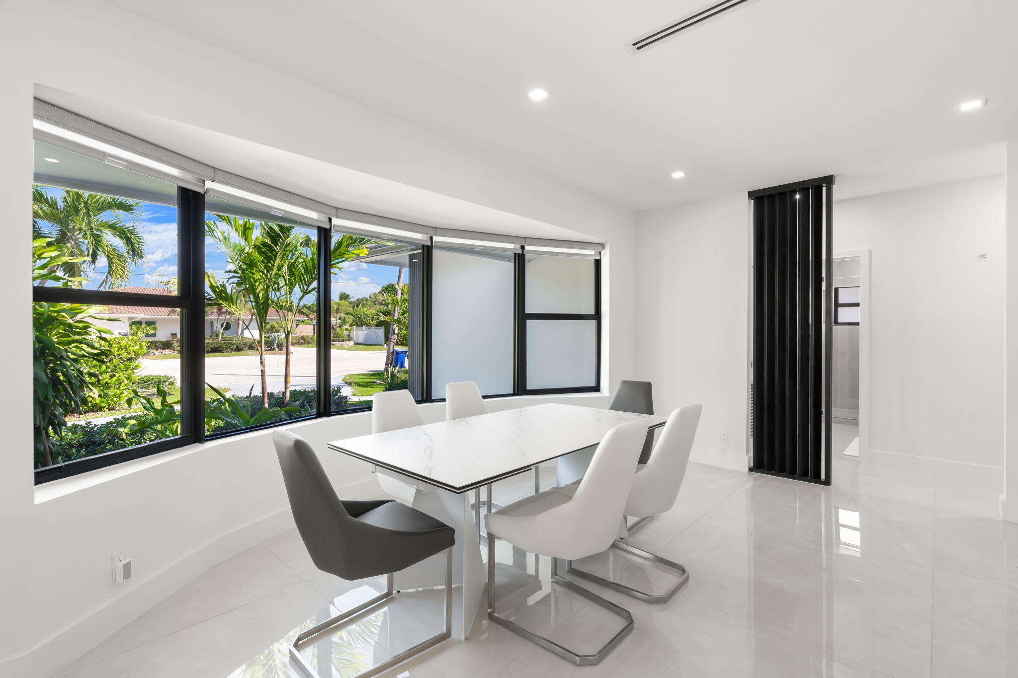 24-web-or-mls-5641 Bayview Dr, Fort Laud