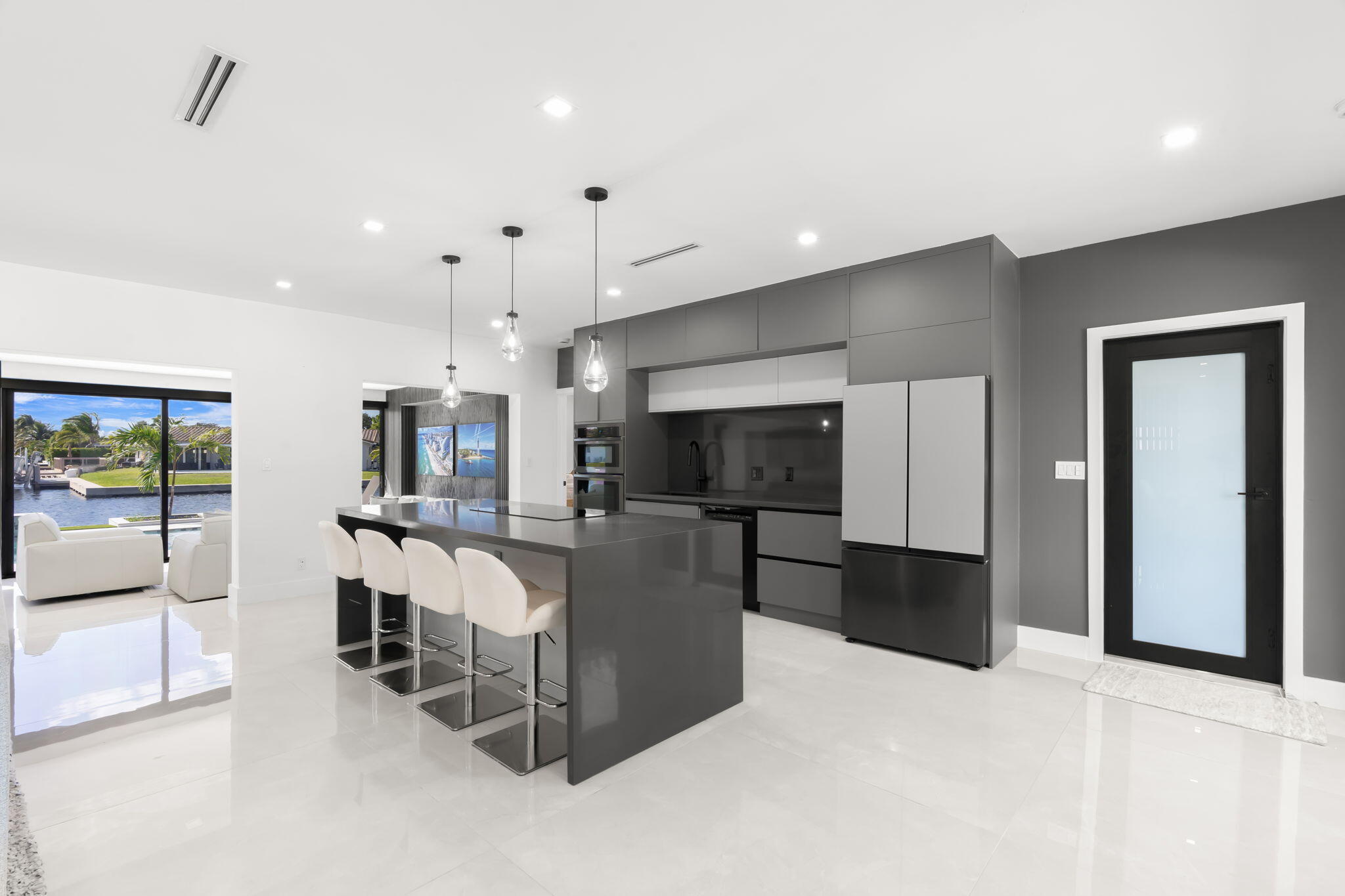 20-web-or-mls-5641 Bayview Dr, Fort Laud