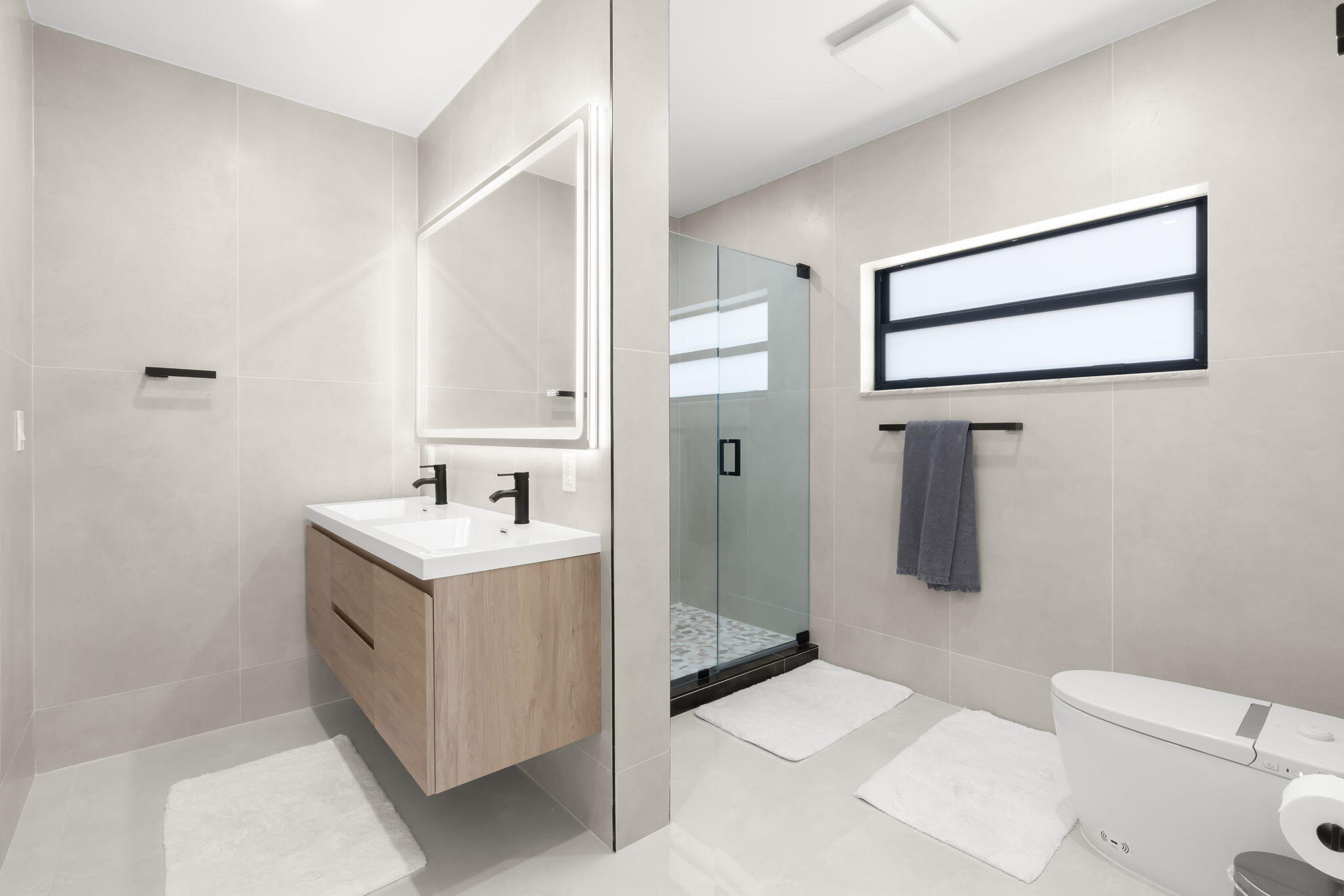 16-web-or-mls-5641 Bayview Dr, Fort Laud