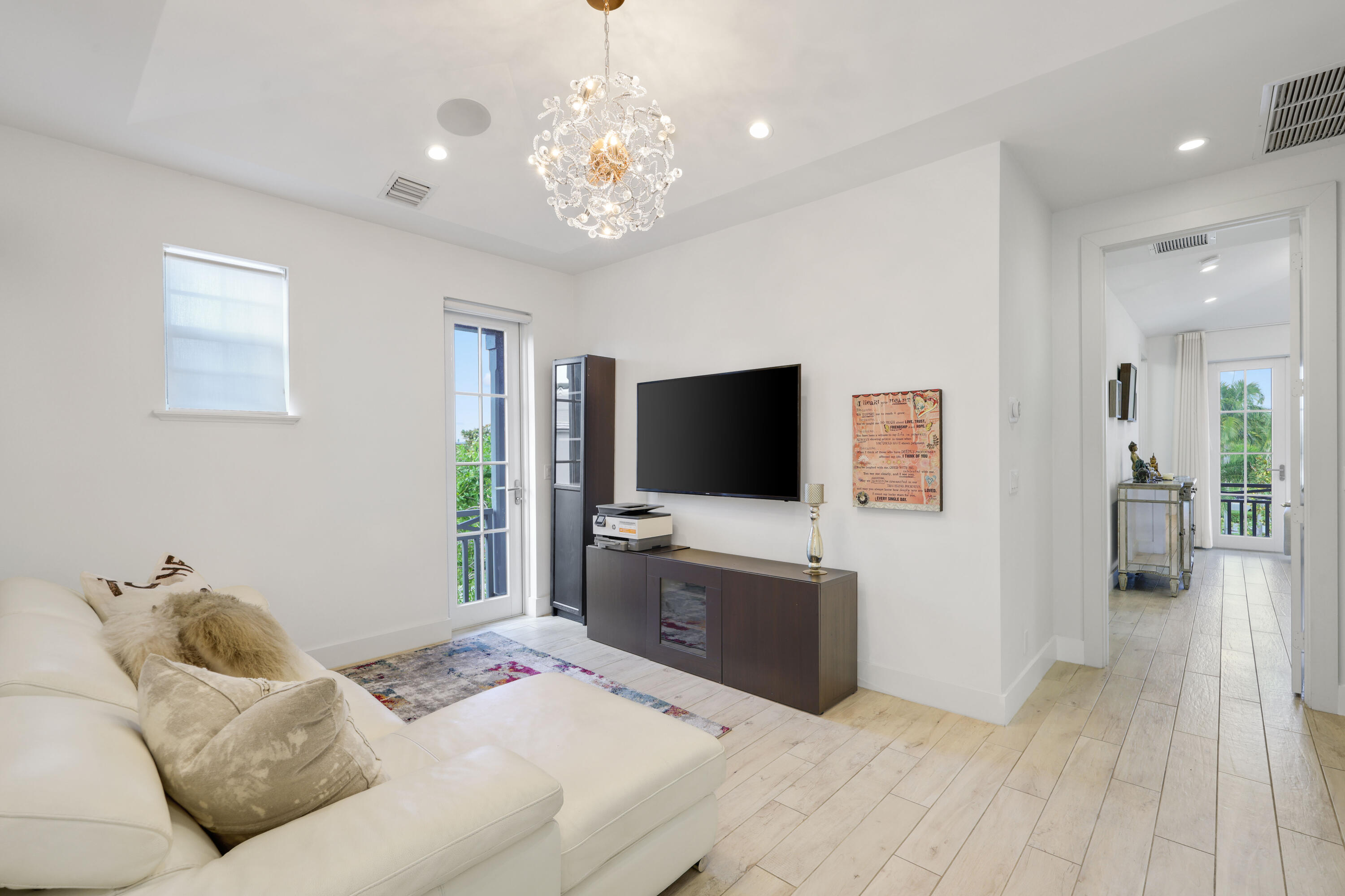 914 Saint George Boulevard - 27.jpg-FULL