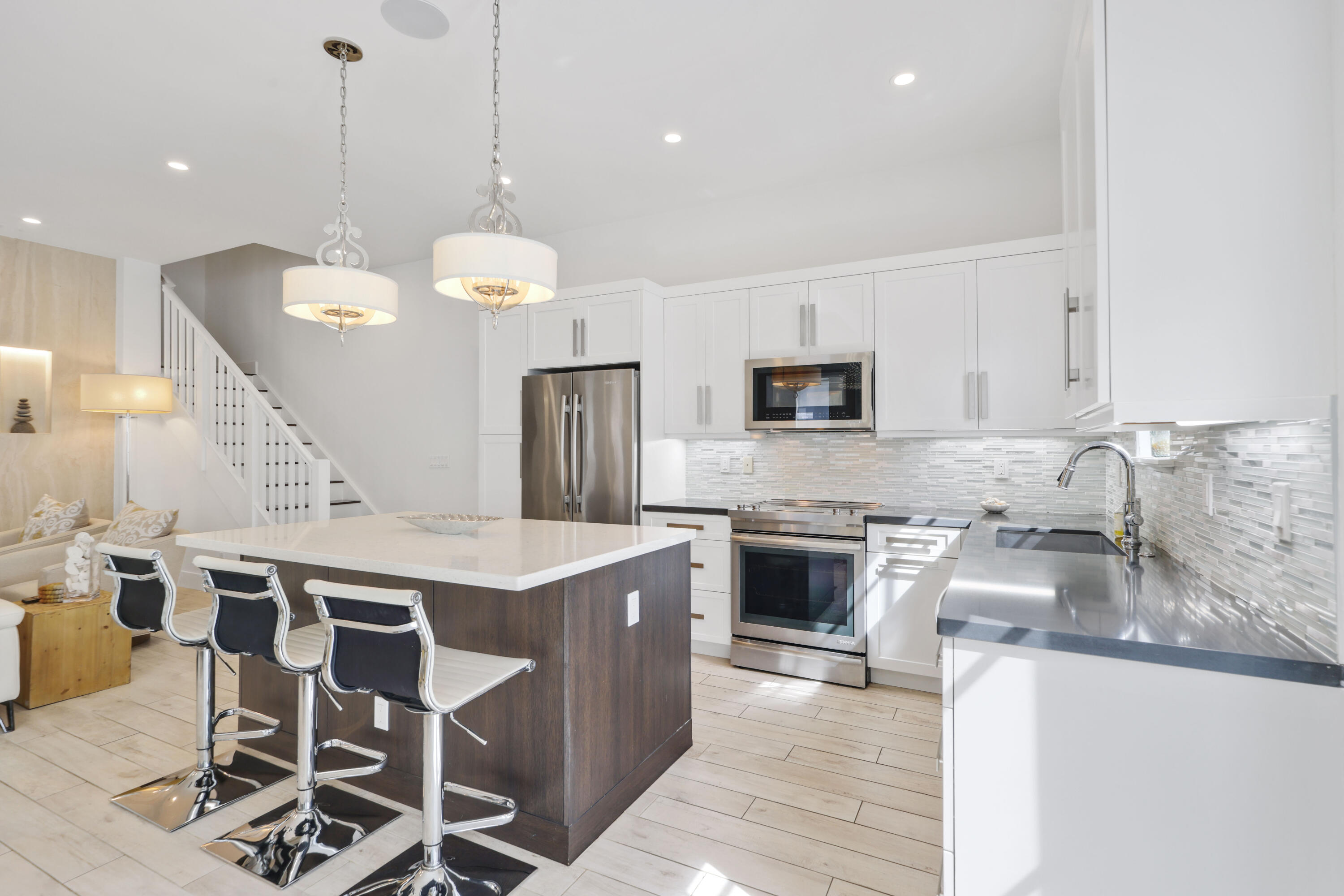 914 Saint George Boulevard - 10.jpg-FULL