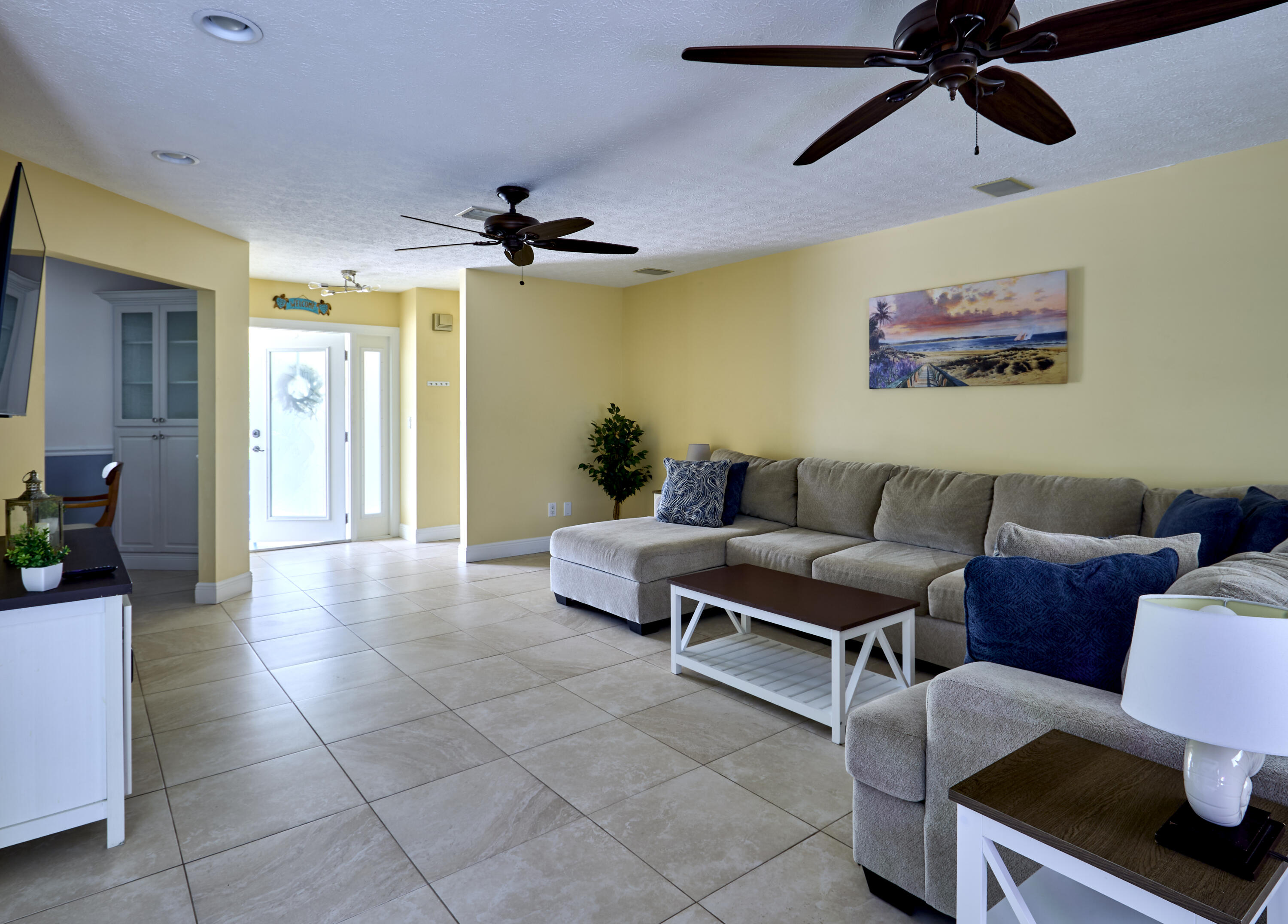 Interior_2_8281_