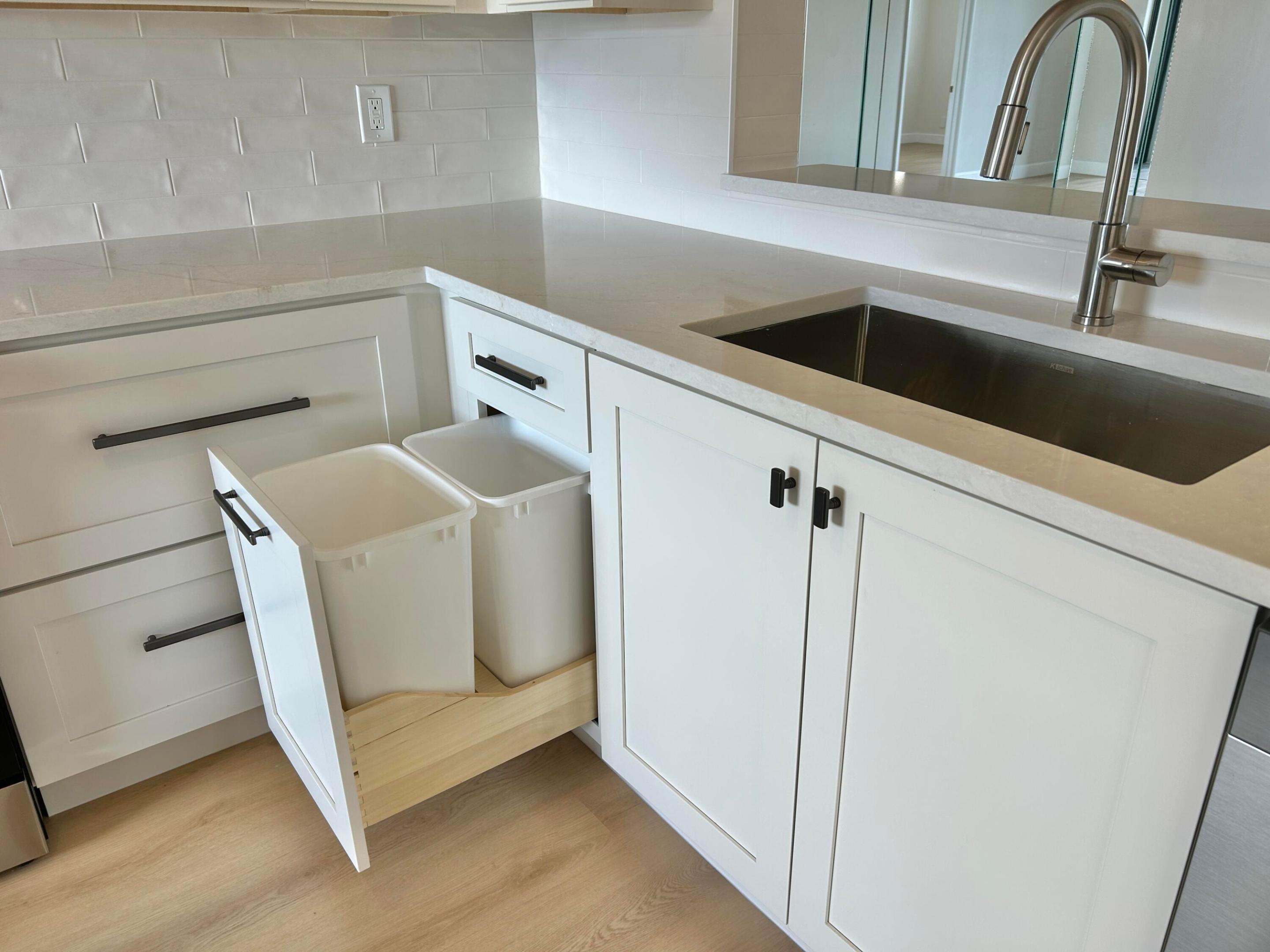 Kitchen Features