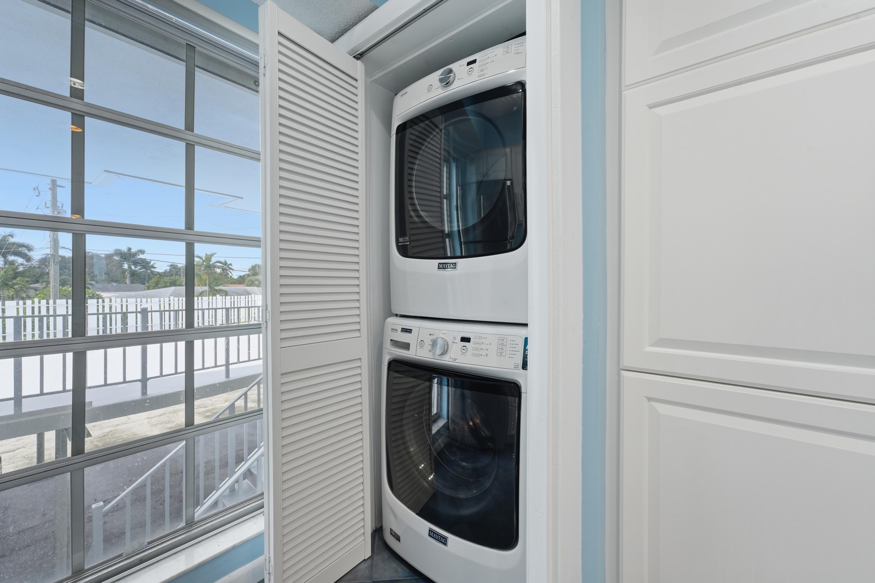 Washer + Dryer inside
