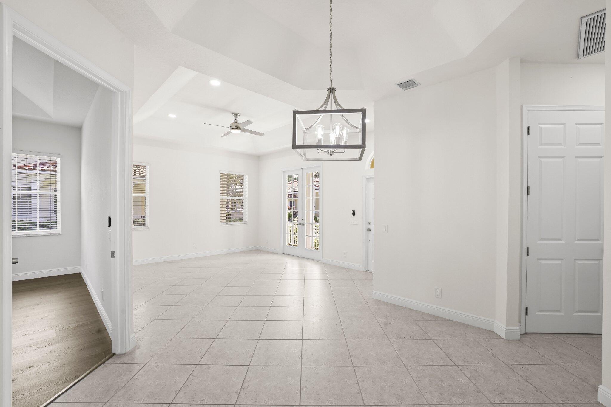 132 Mangrove Bay Way - 13.jpg-SMALL