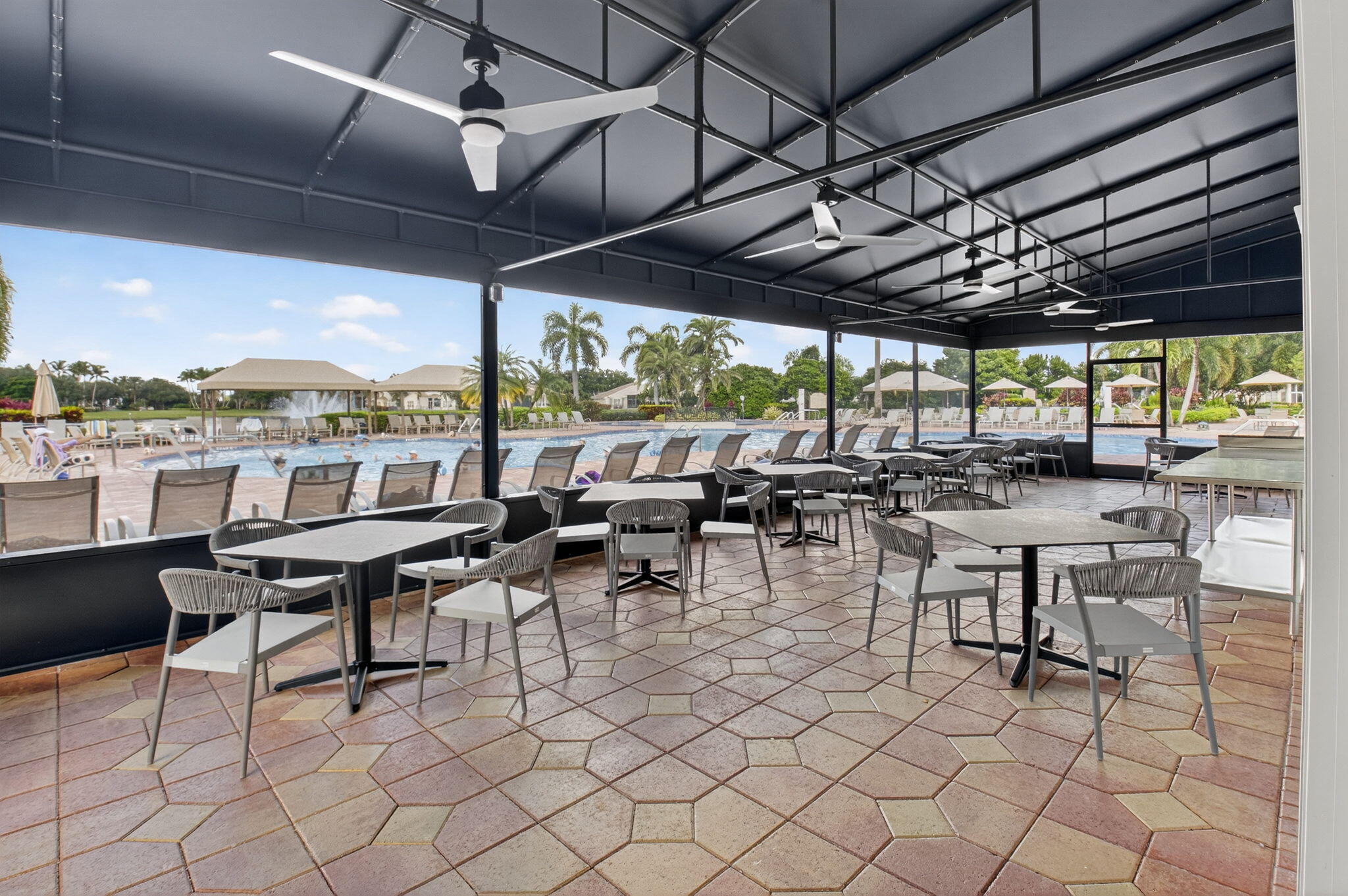 CAFE-OUTDOOR DINING