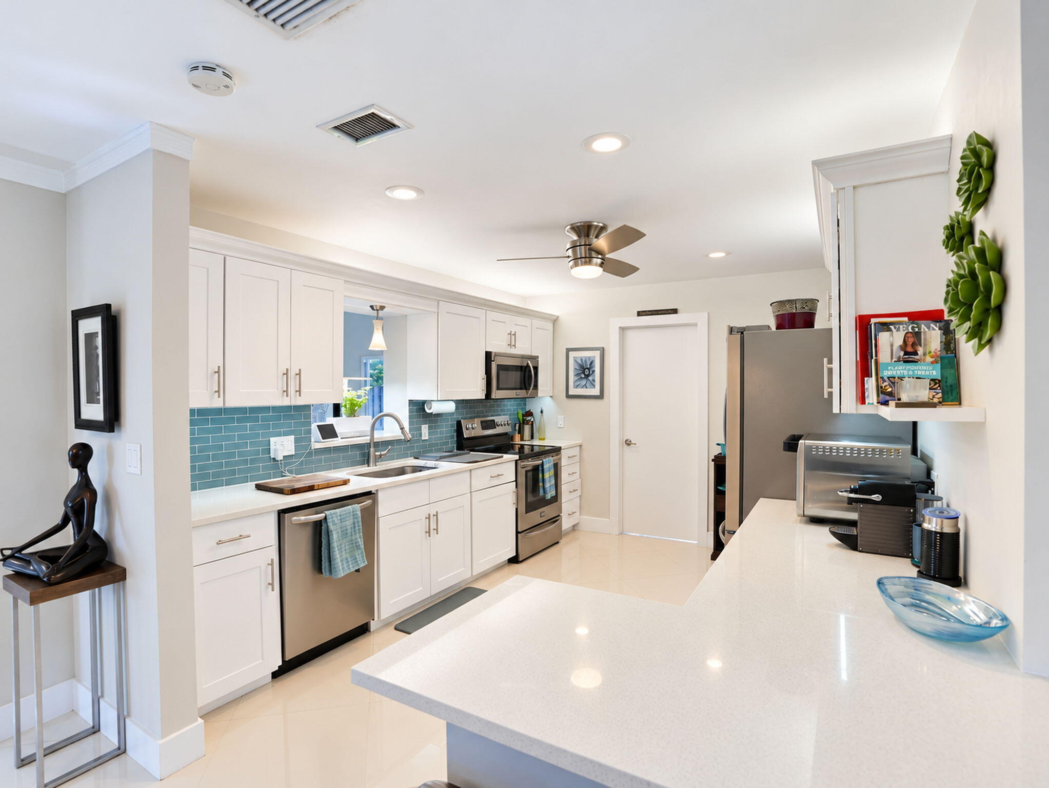 20-web-or-mls-5401_13_Taylor_NE_17th_Ter