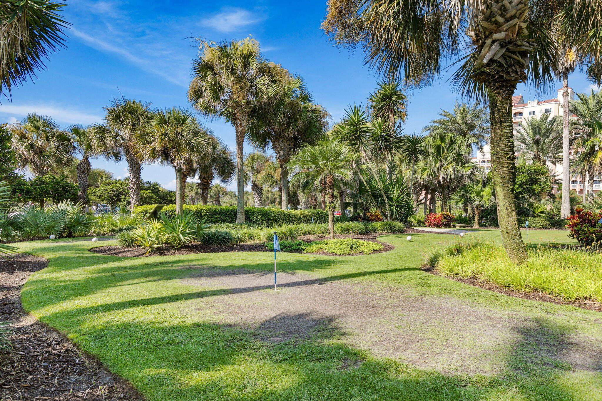 62-web-or-mls-200 Ocean Crest Dr #617-62