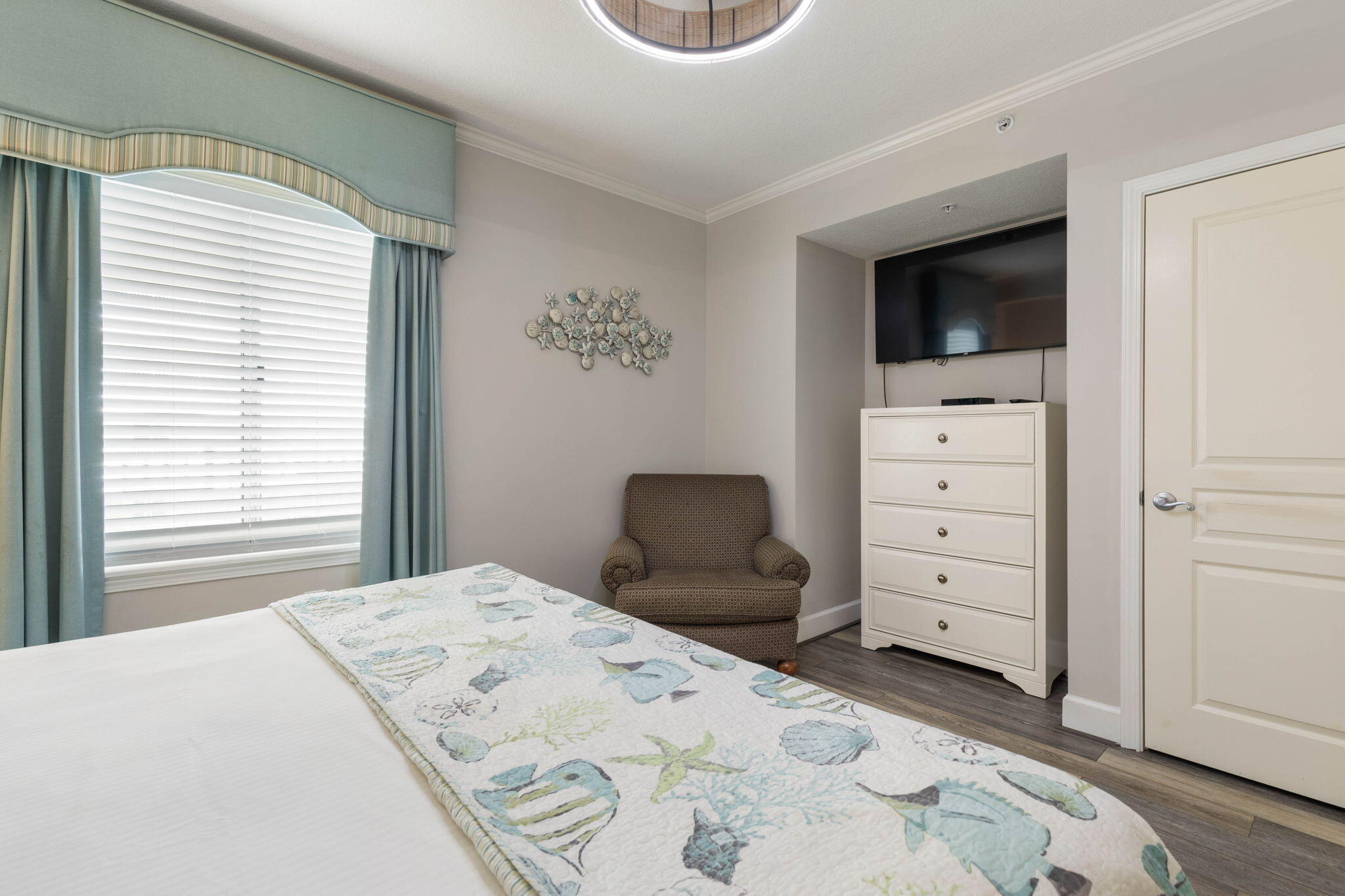 42-web-or-mls-200 Ocean Crest Dr #617-42