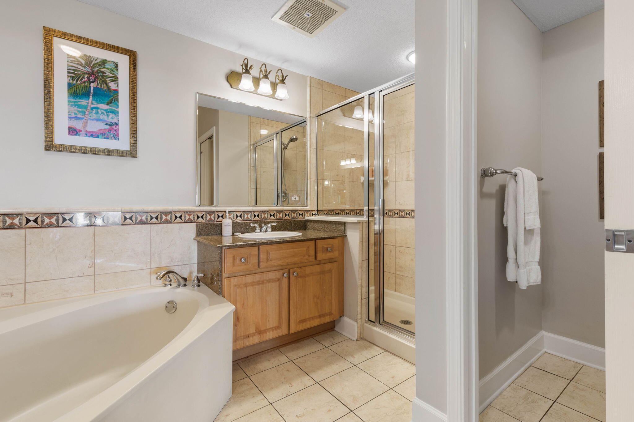 27-web-or-mls-200 Ocean Crest Dr #617-27