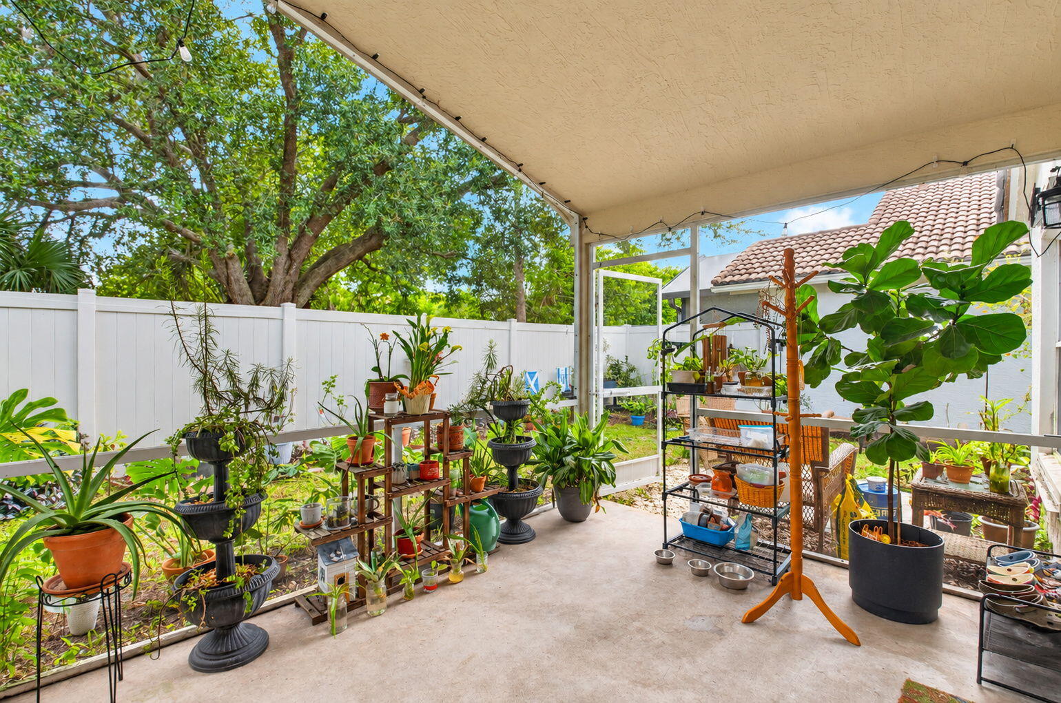 Screen Porch South