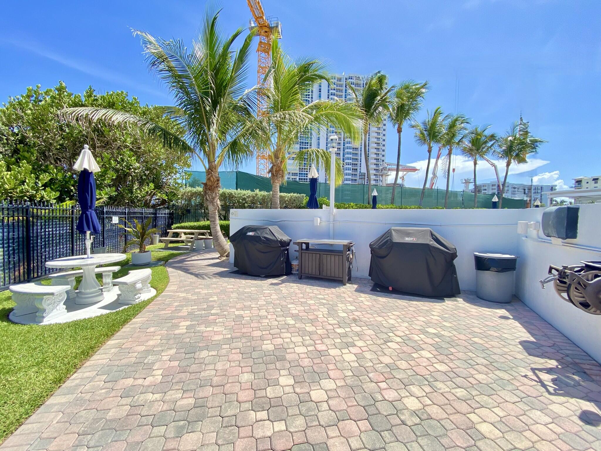 o bbq-1-the-claridge-pompano-beach-nieve