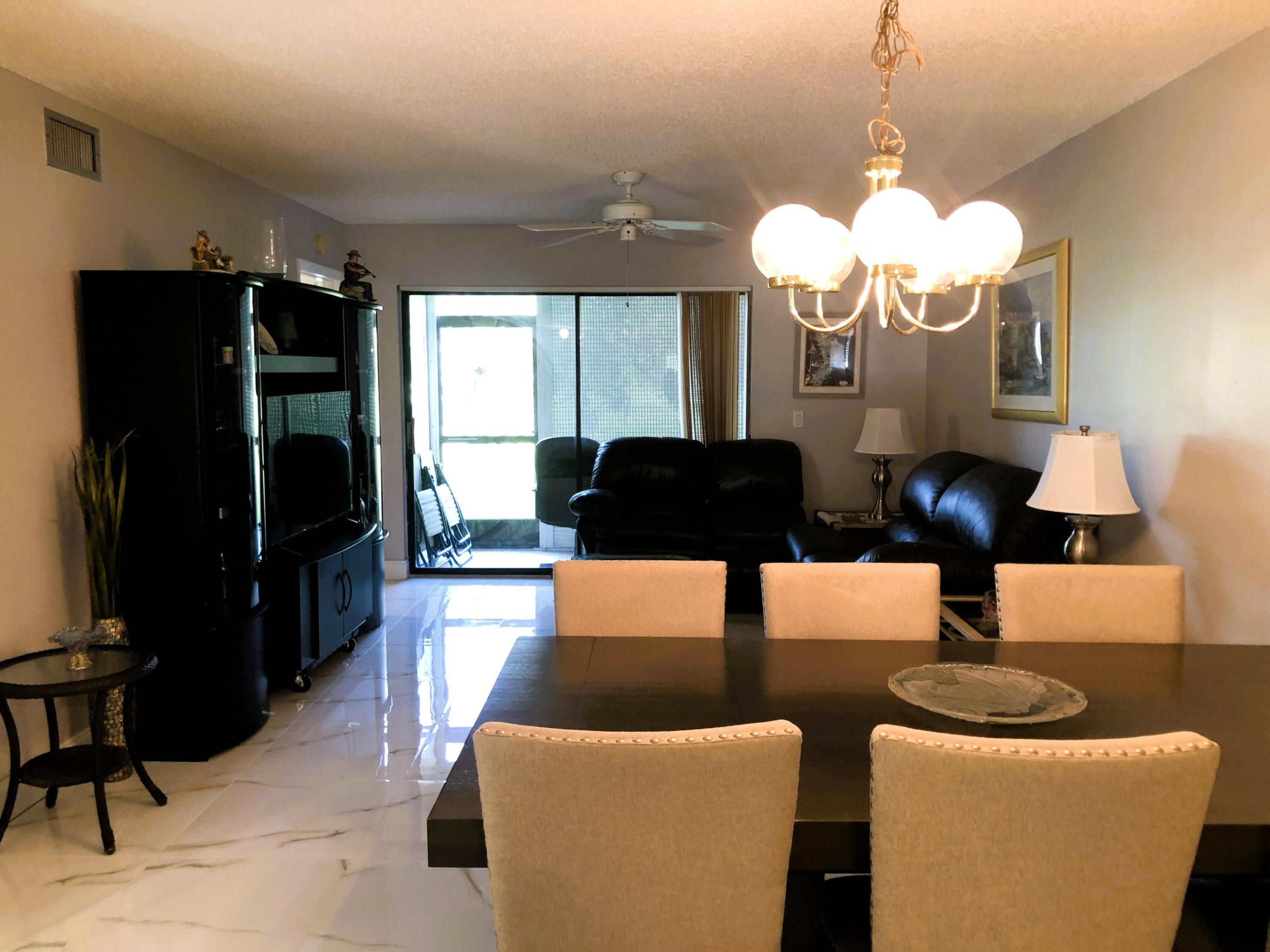 LIVING/DINING