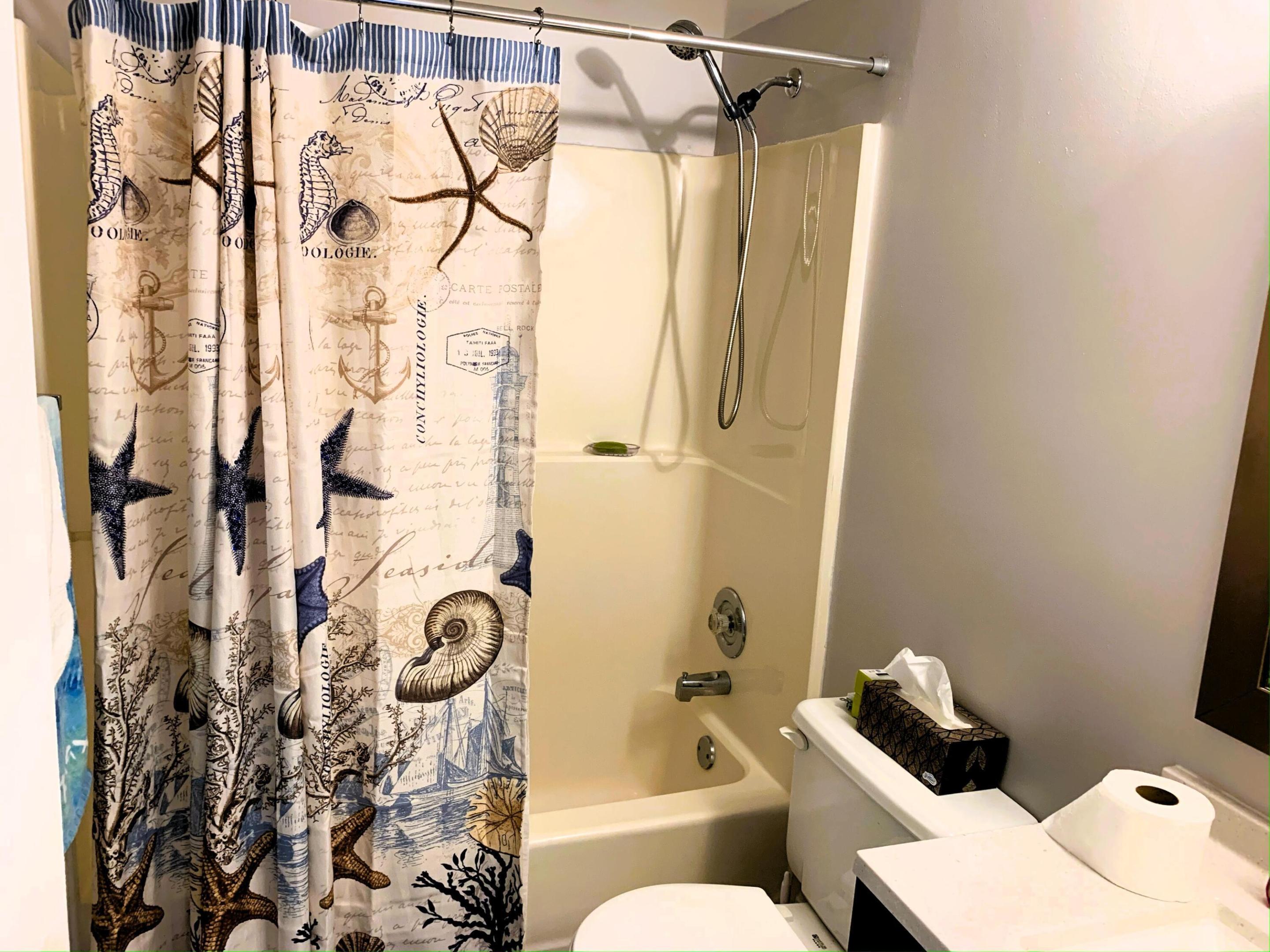 TUB/SHOWER COMBINATION