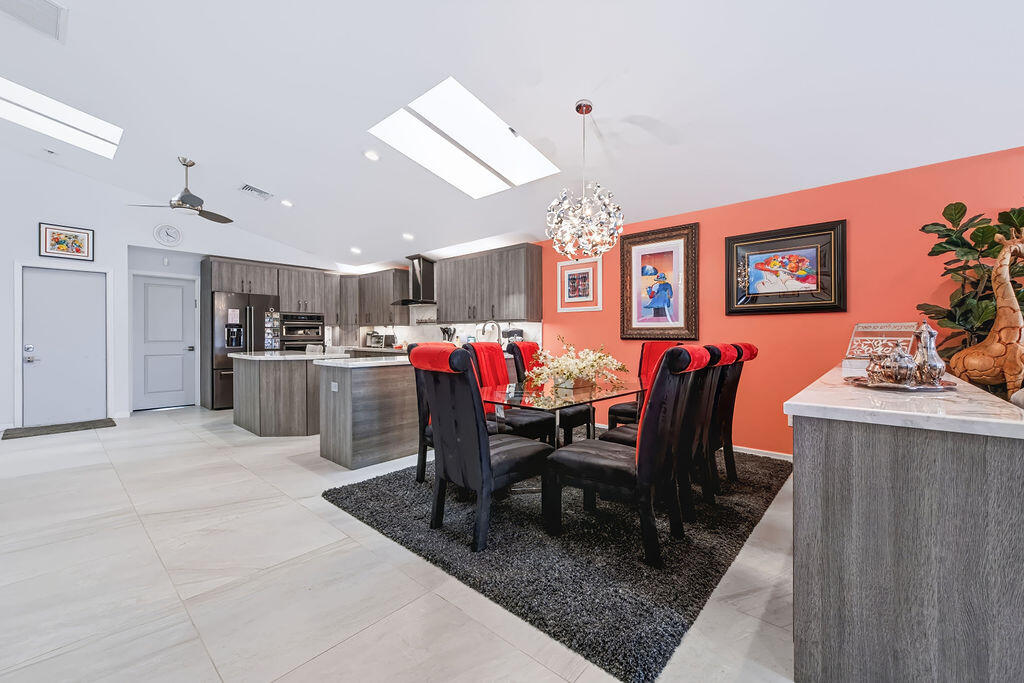 15408StrathearnDrive-28