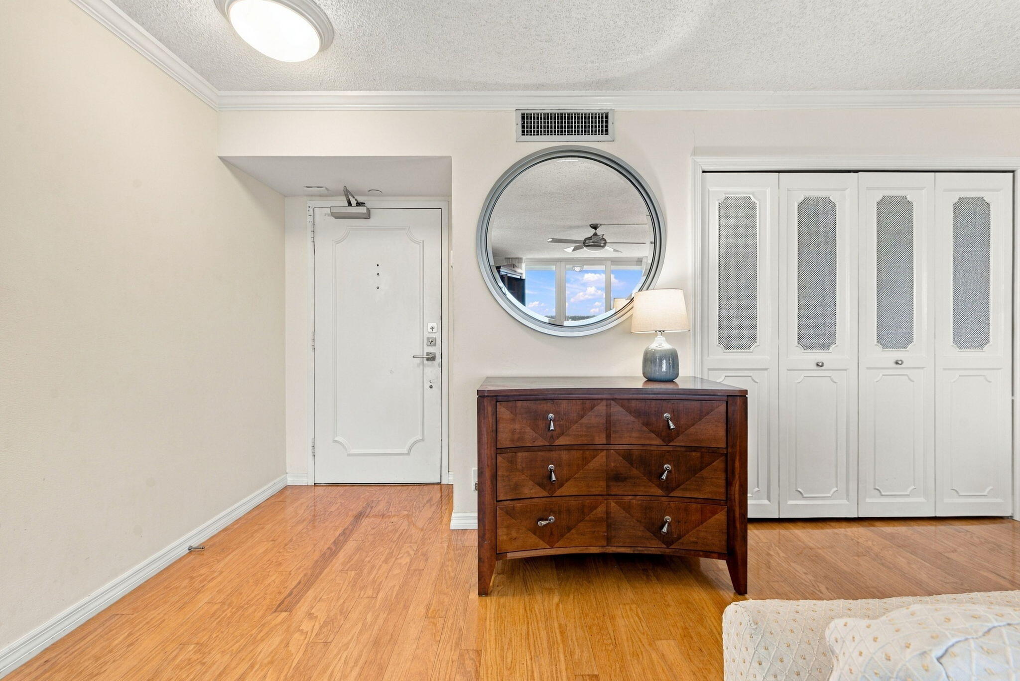ENTER INTO APARTMENT 1112