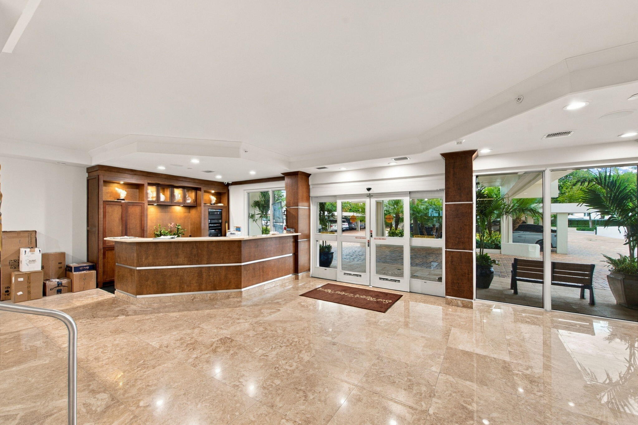 LOBBY WITH 24-HOUR ATTENDANT FOR YOUR SECURITY. LOBBY WITH 24-HOUR ATTENDANT FOR YOUR SECURITY.