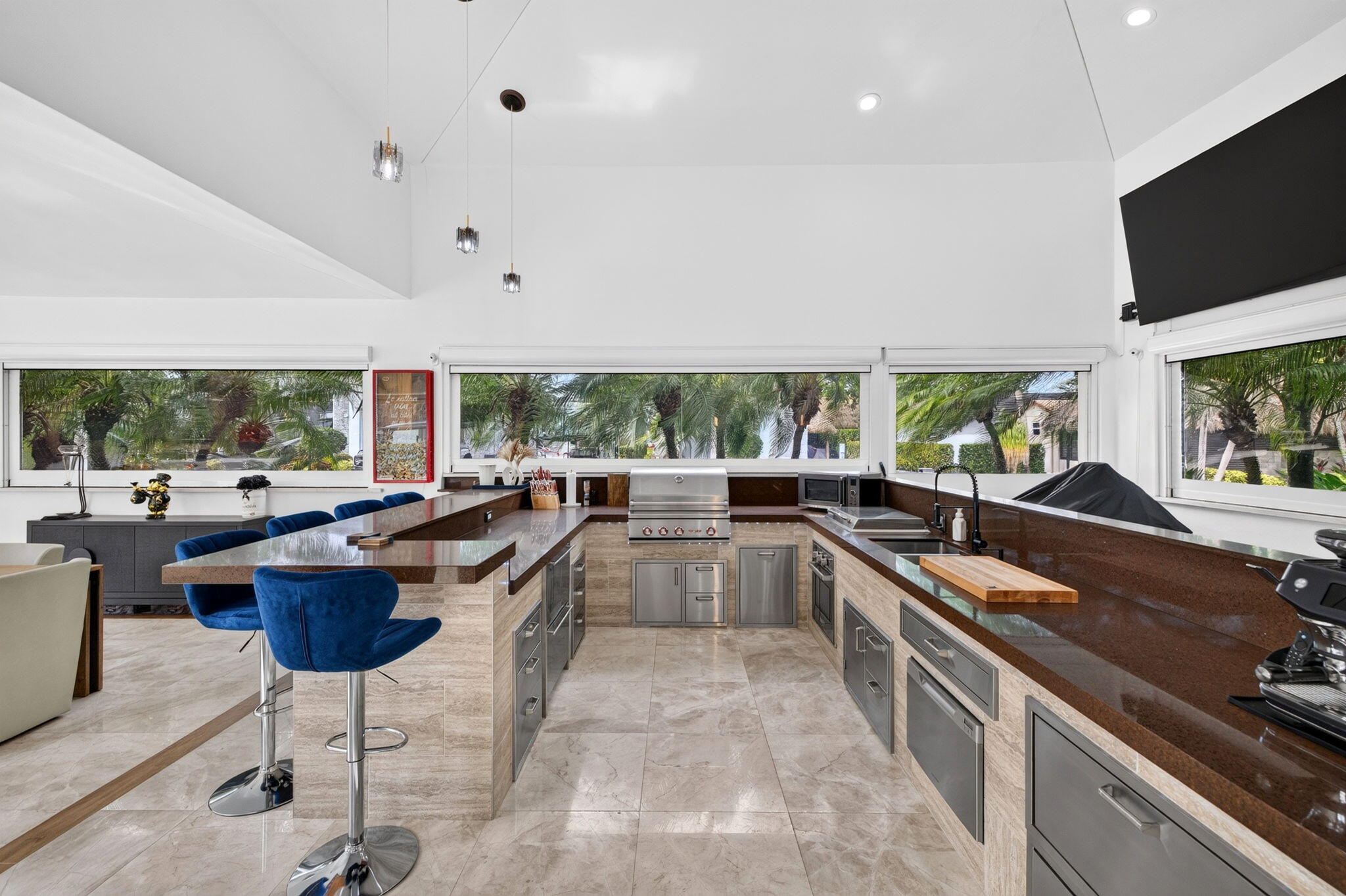 25-web-or-mls-699A4614