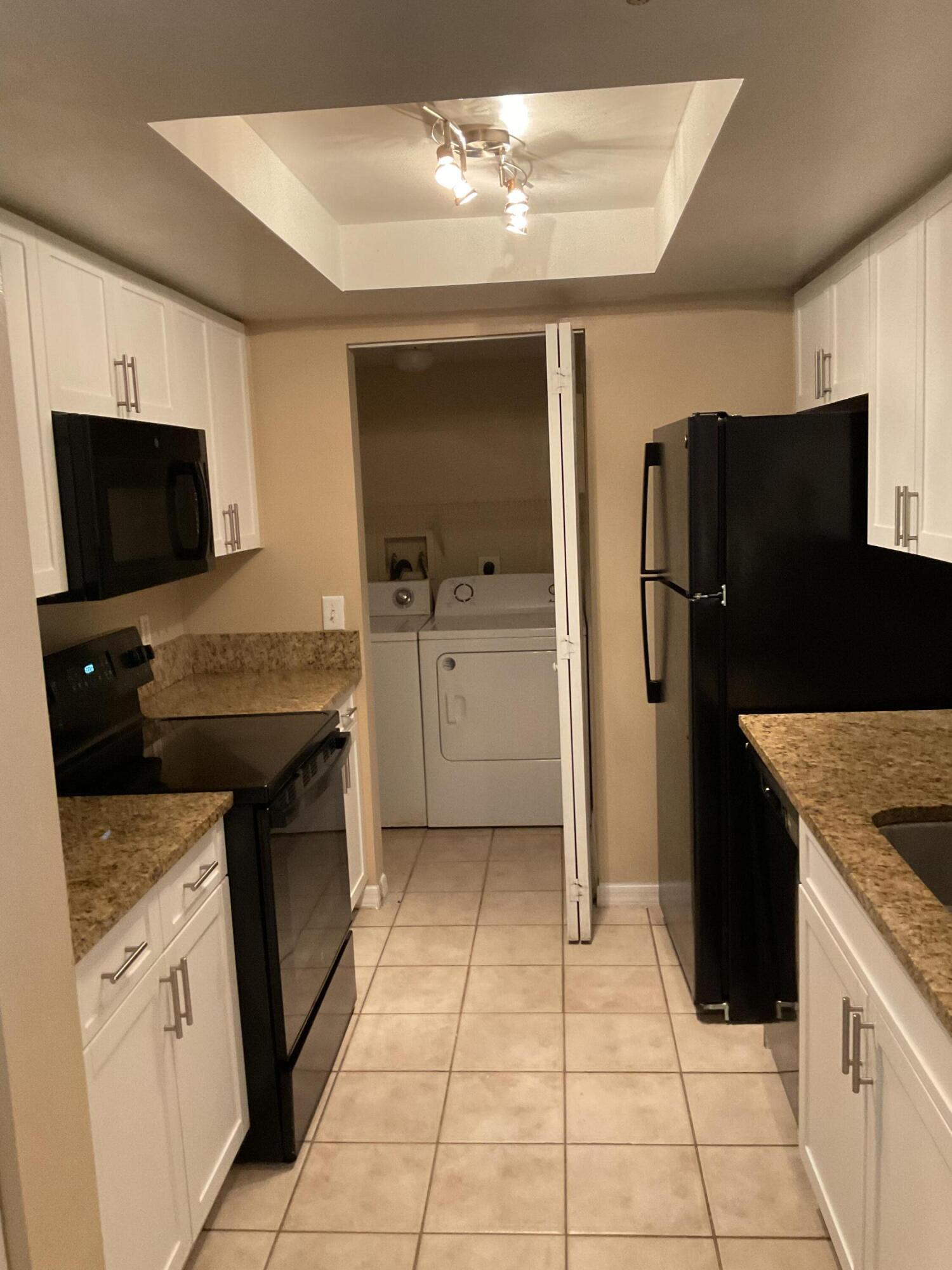 Kitchen/Laundry Rm