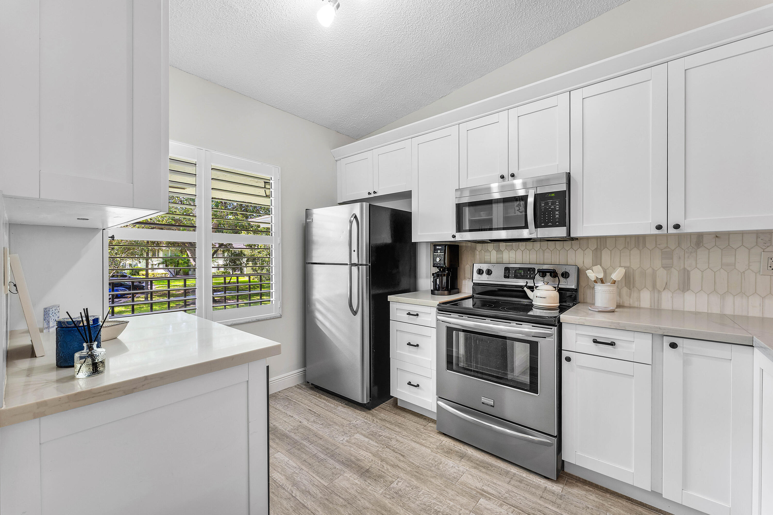 012-1401SabalRidgeCircle-F-PalmBeachGard