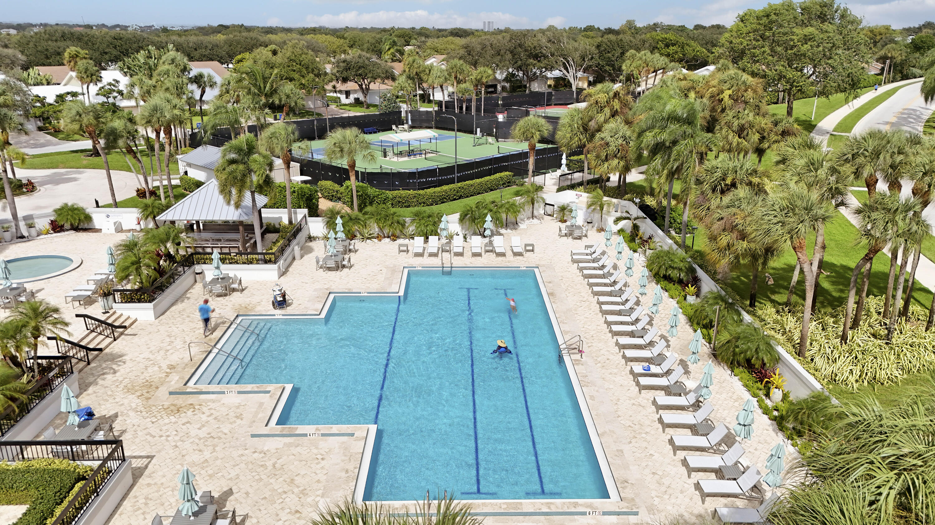 Bluffs Pool