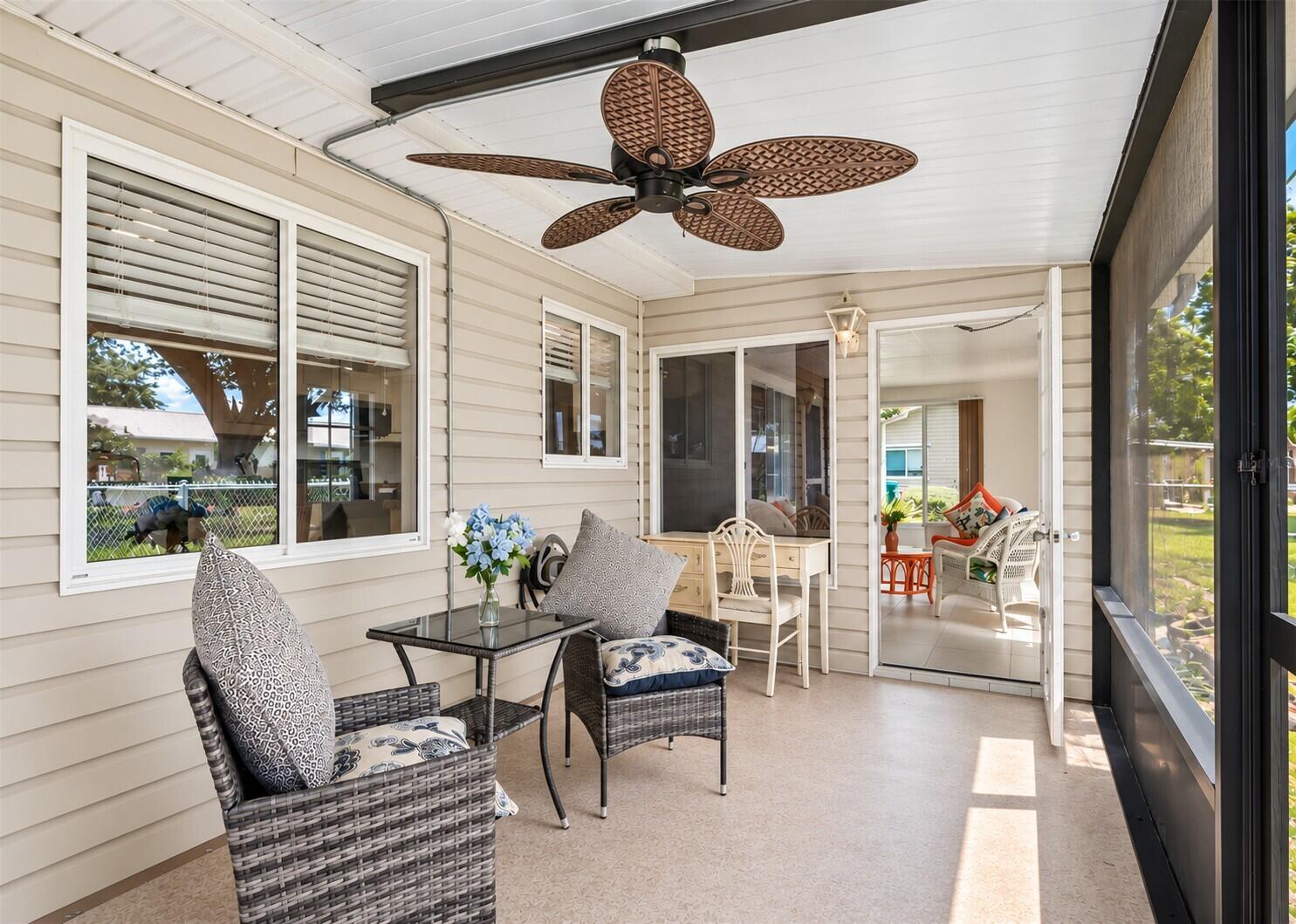 Bright Creamy Lanai Retreat