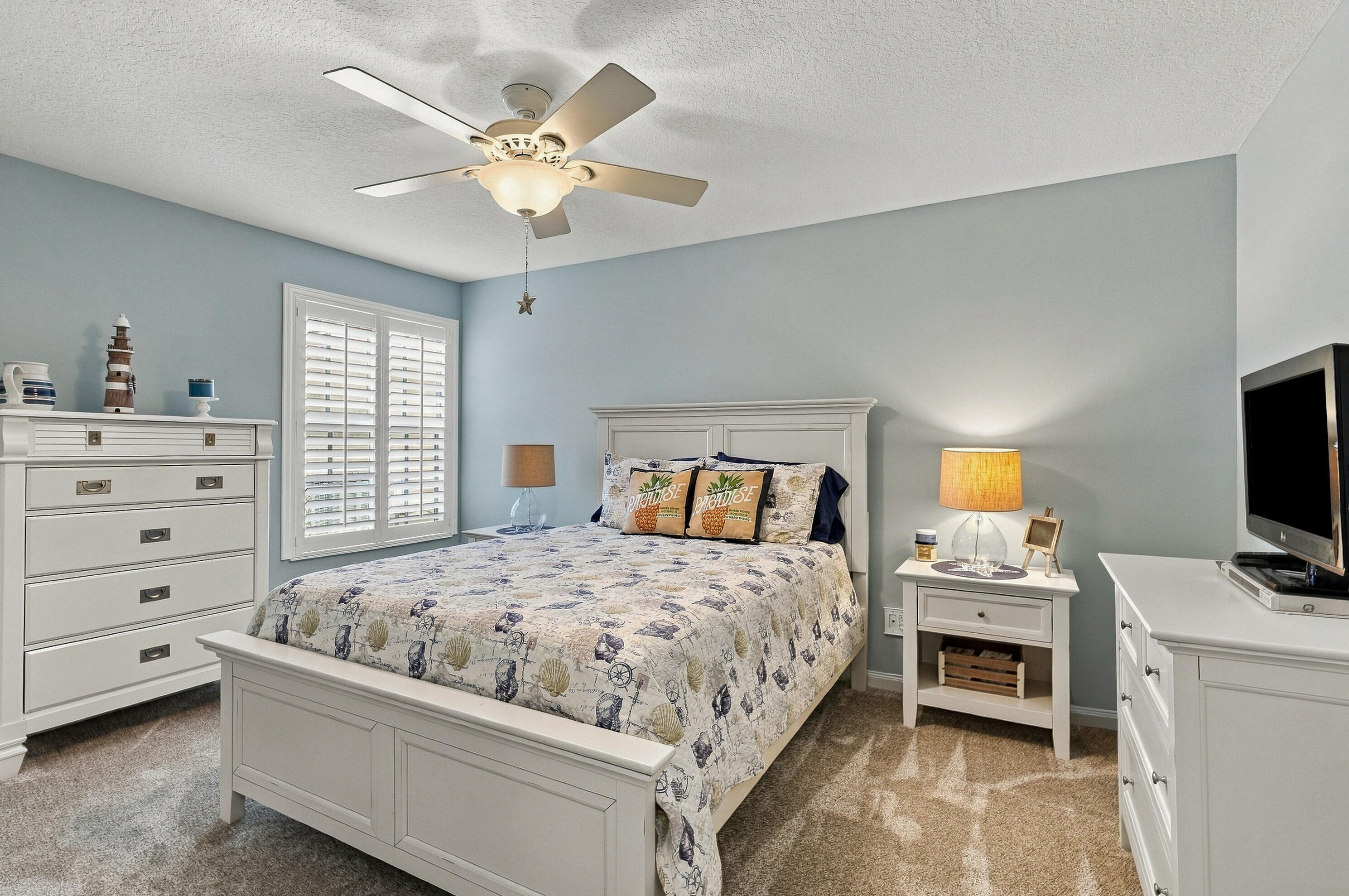Second bedroom