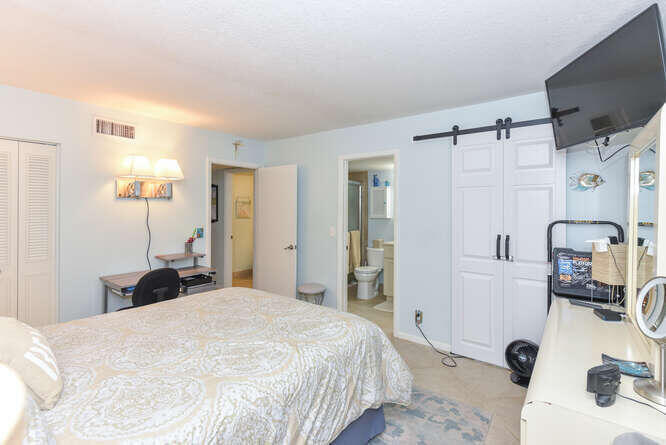 1605 US Rte 1 V2103 Jupiter FL-small-024