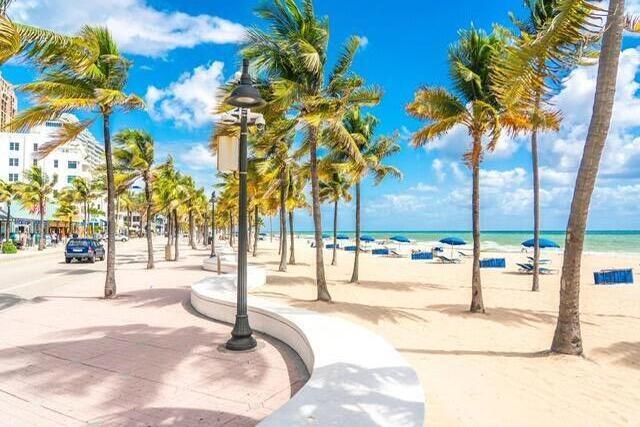 FORT LAUDERDALE BEACH