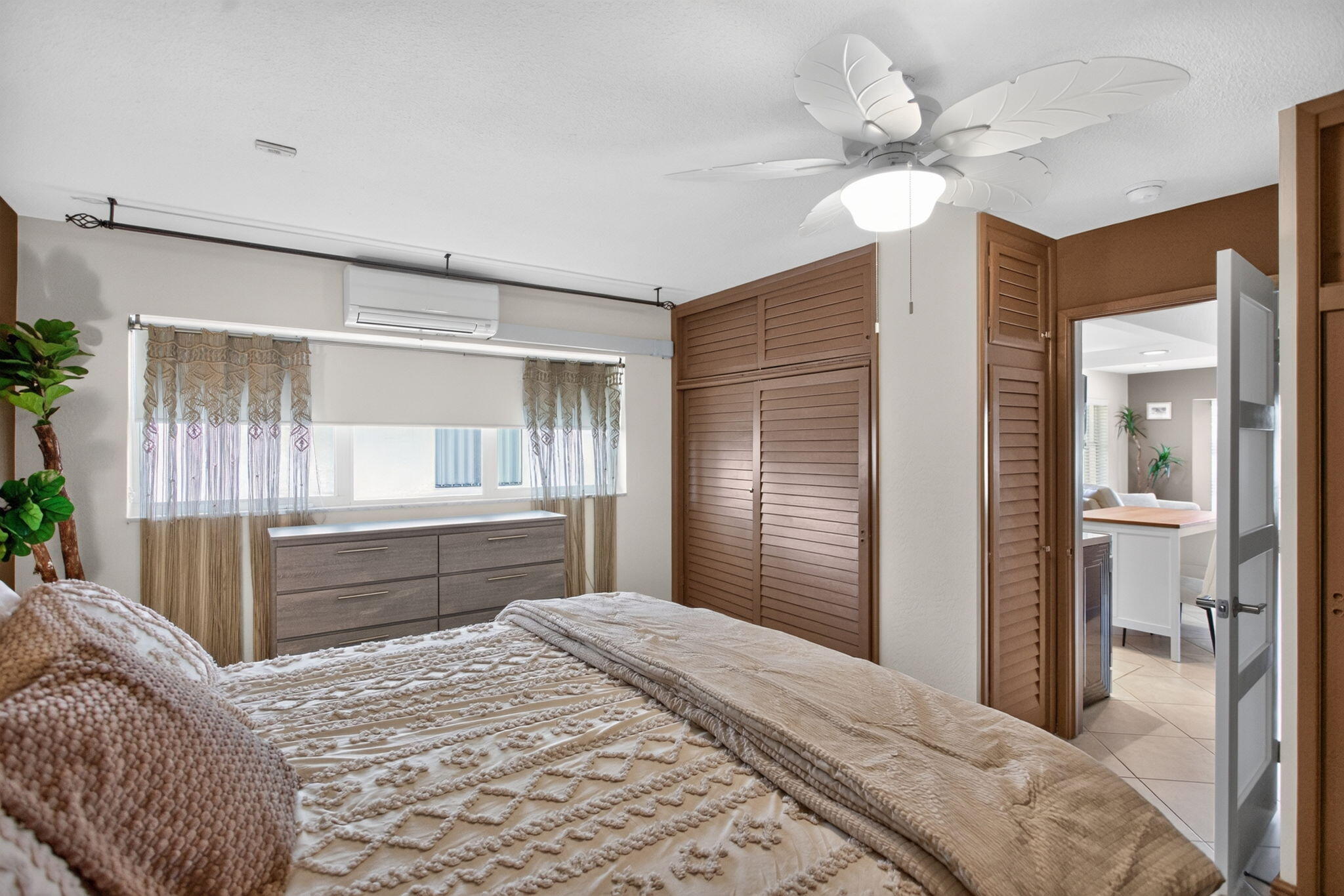 21-web-or-mls-3216 28-13
