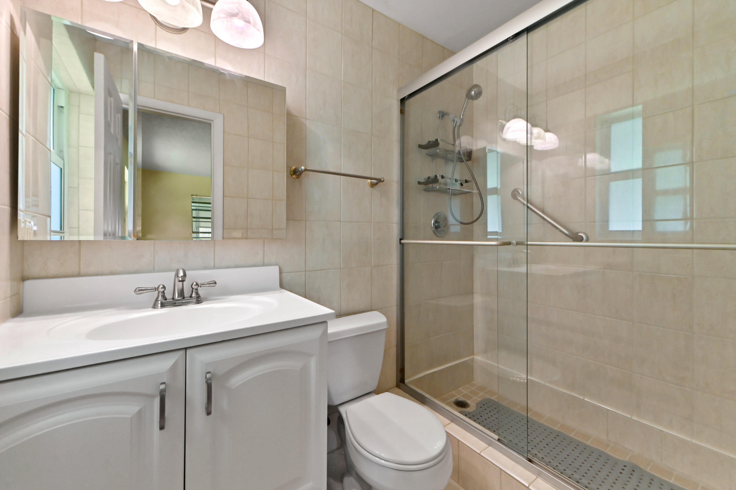 13 - 22 Bathroom 03 - ORIGINAL UNEDITED