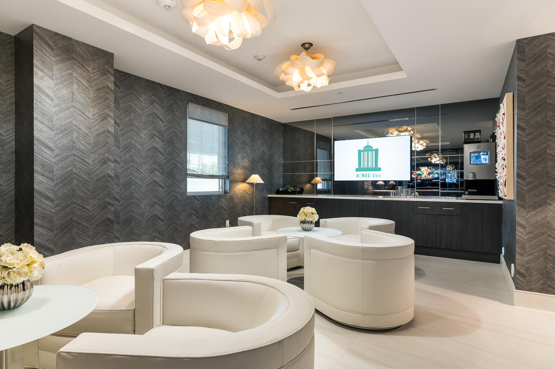 21 Cyber Lounge