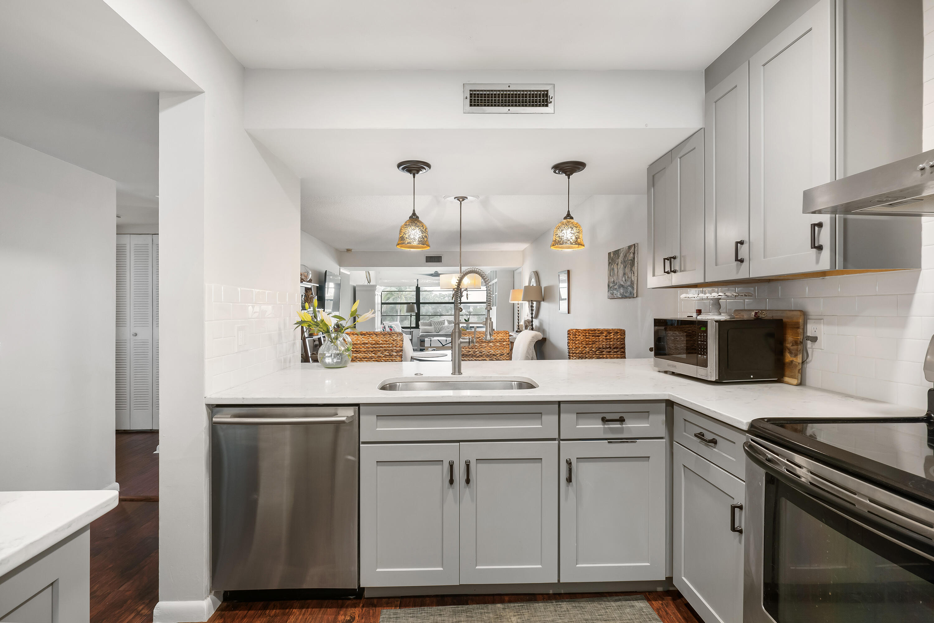 6037BalboaCirSuite4038-2