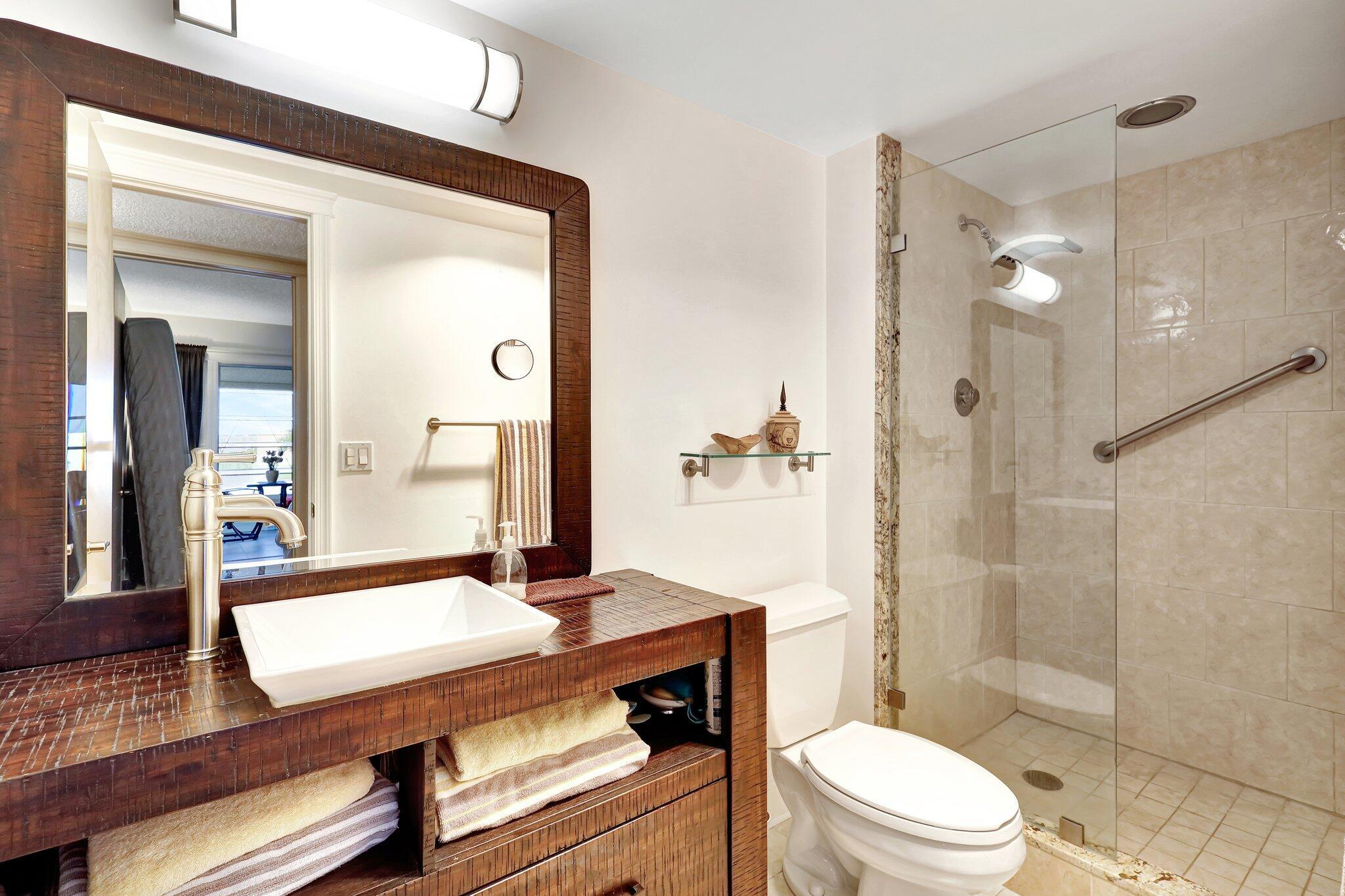 GUEST BATH