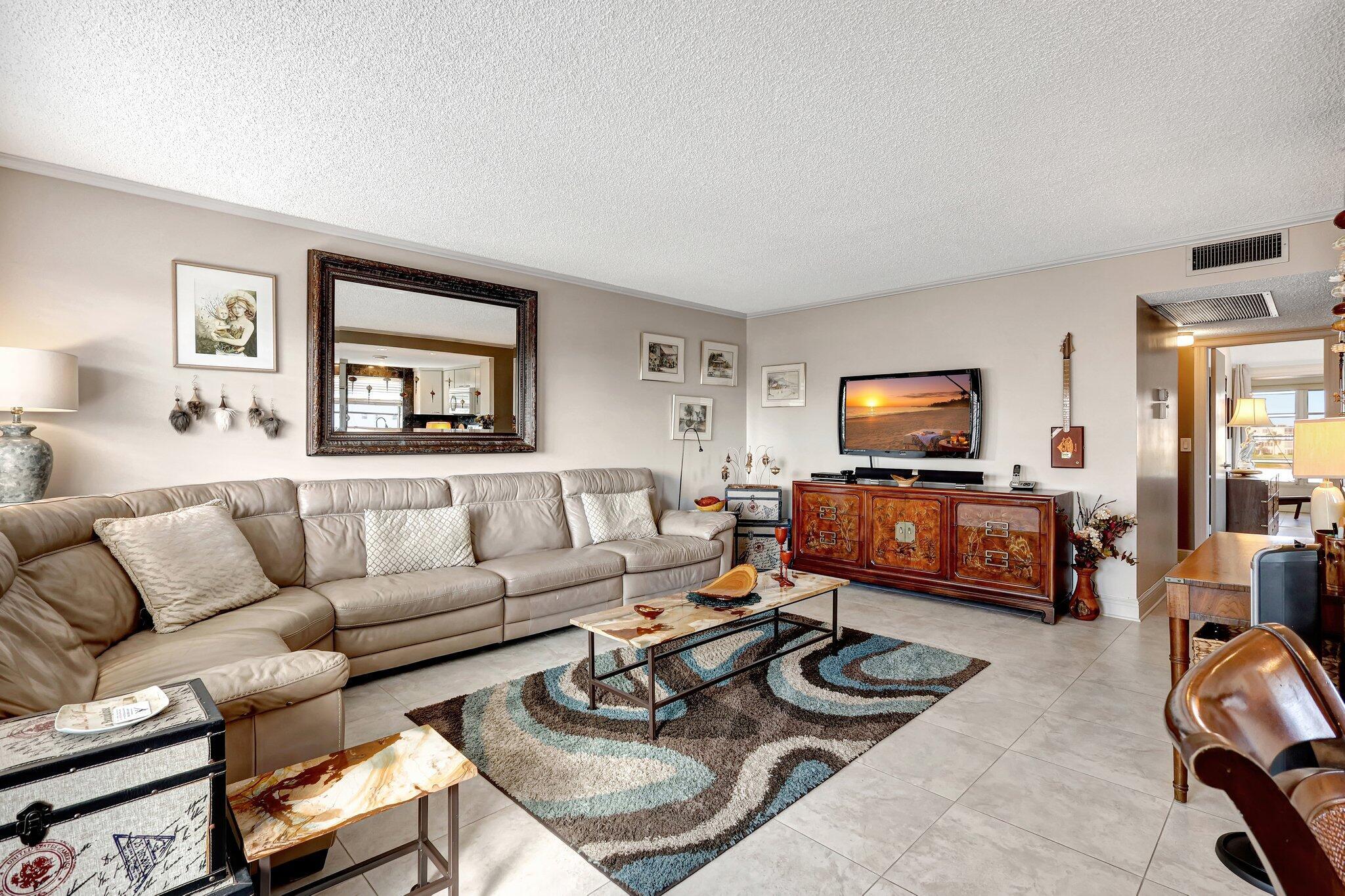 FURNISHED FURNISHED