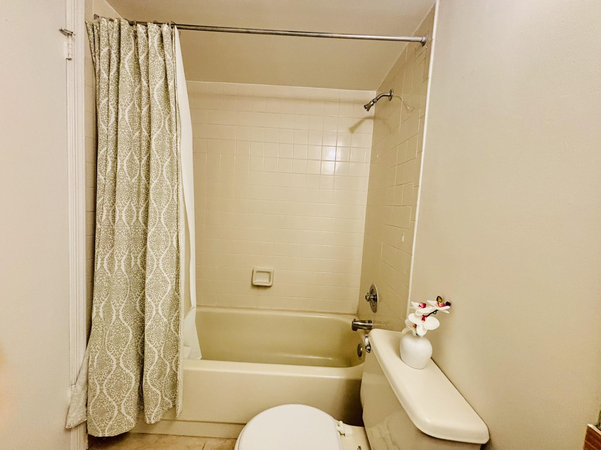 2nd Bathroom