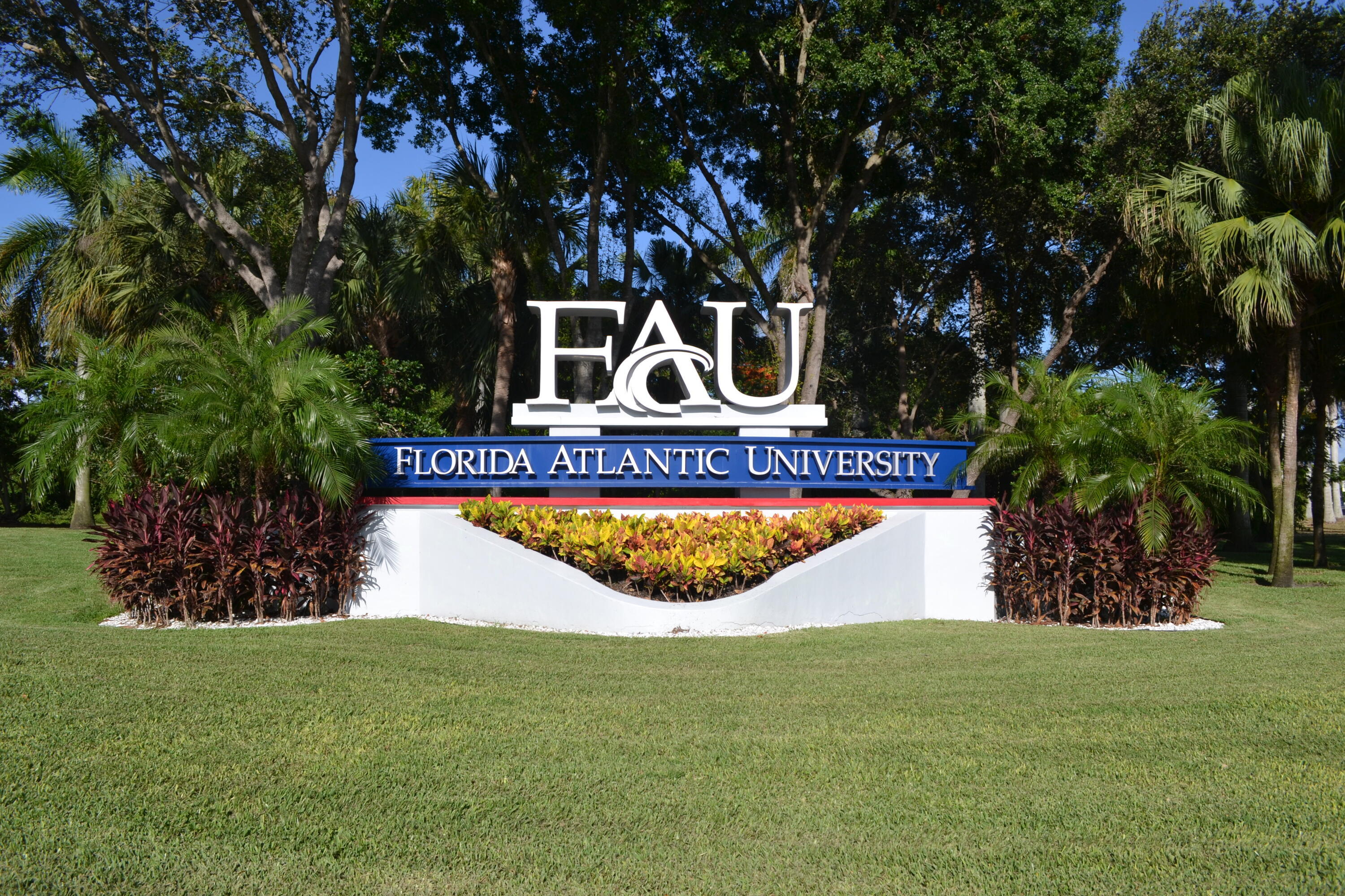 Minutes to FAU