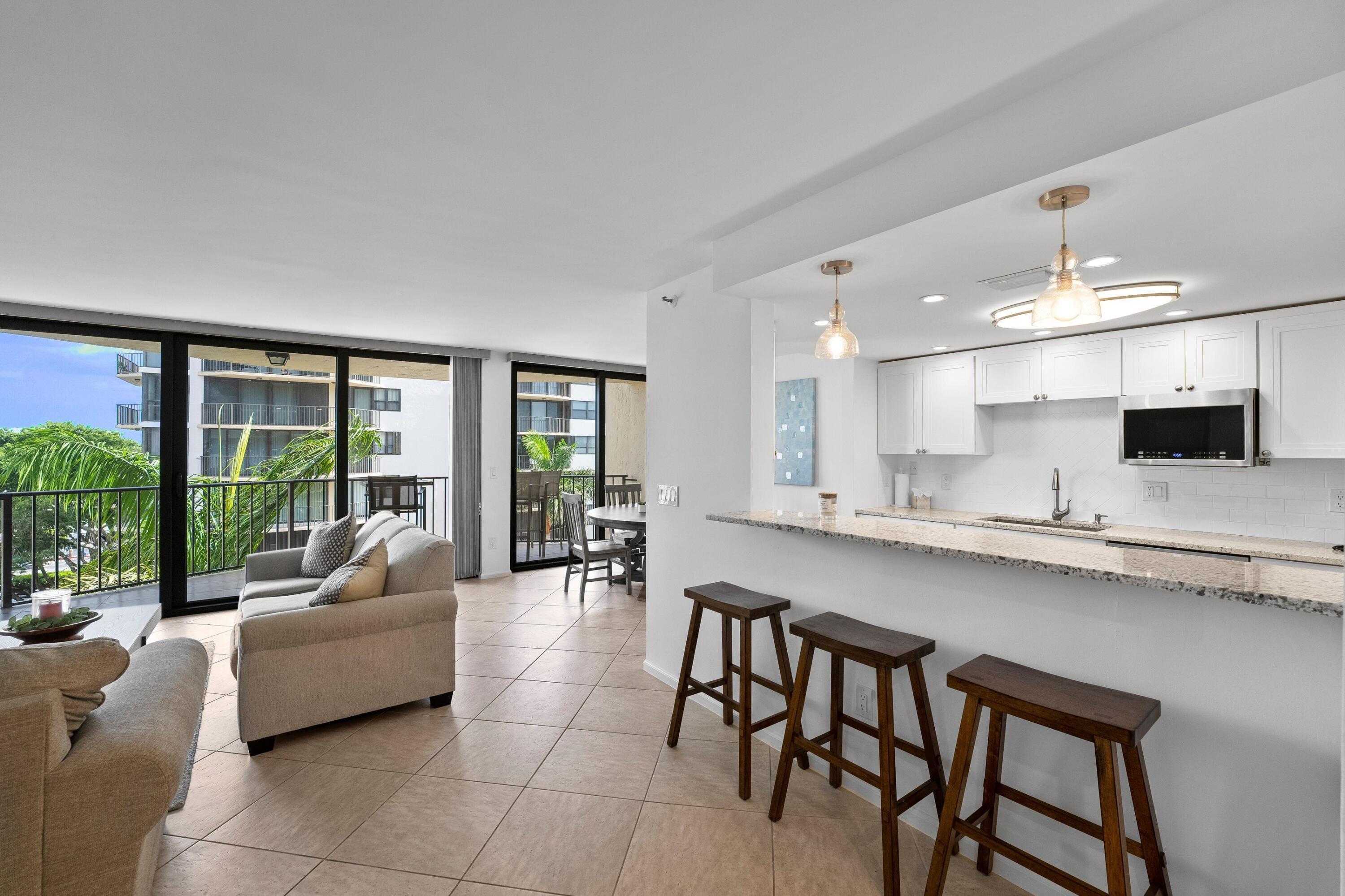 Kitchen Bar